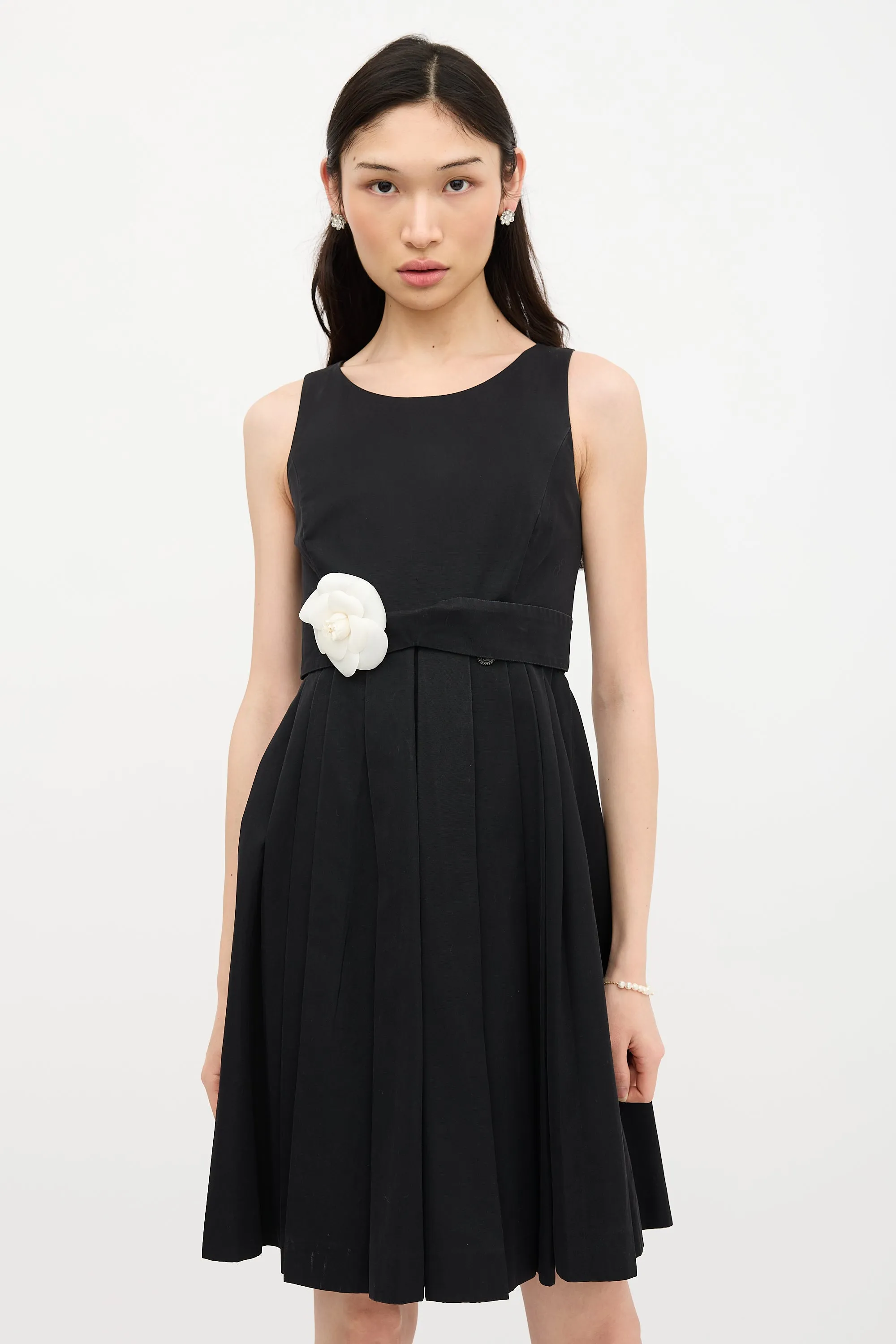 Pleated Sleeveless Dress sold by VSP Consignment