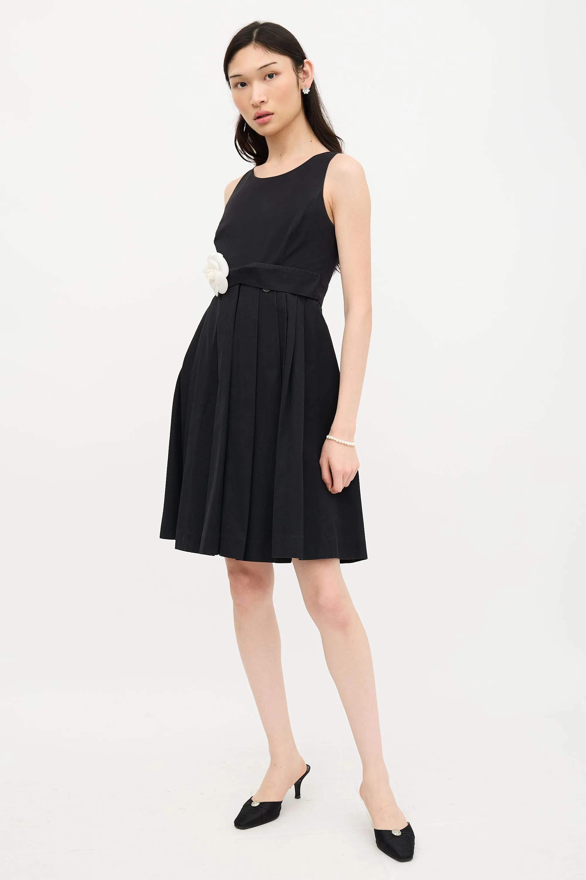 Pleated Sleeveless Dress sold by VSP Consignment product image thumbnail 3