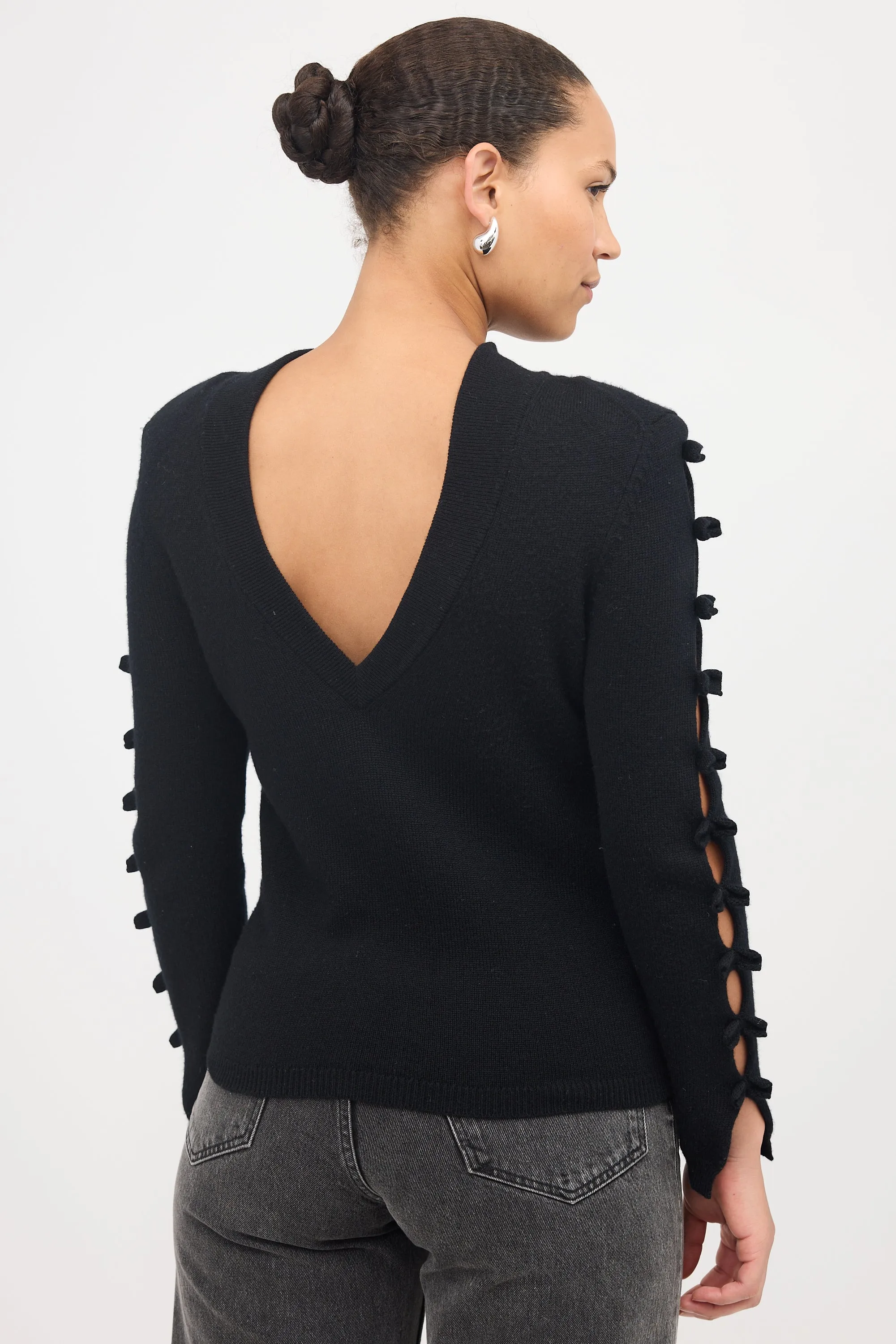 Pre-Fall 2017 Cosmopolite Sweater sold by VSP Consignment product image thumbnail 4