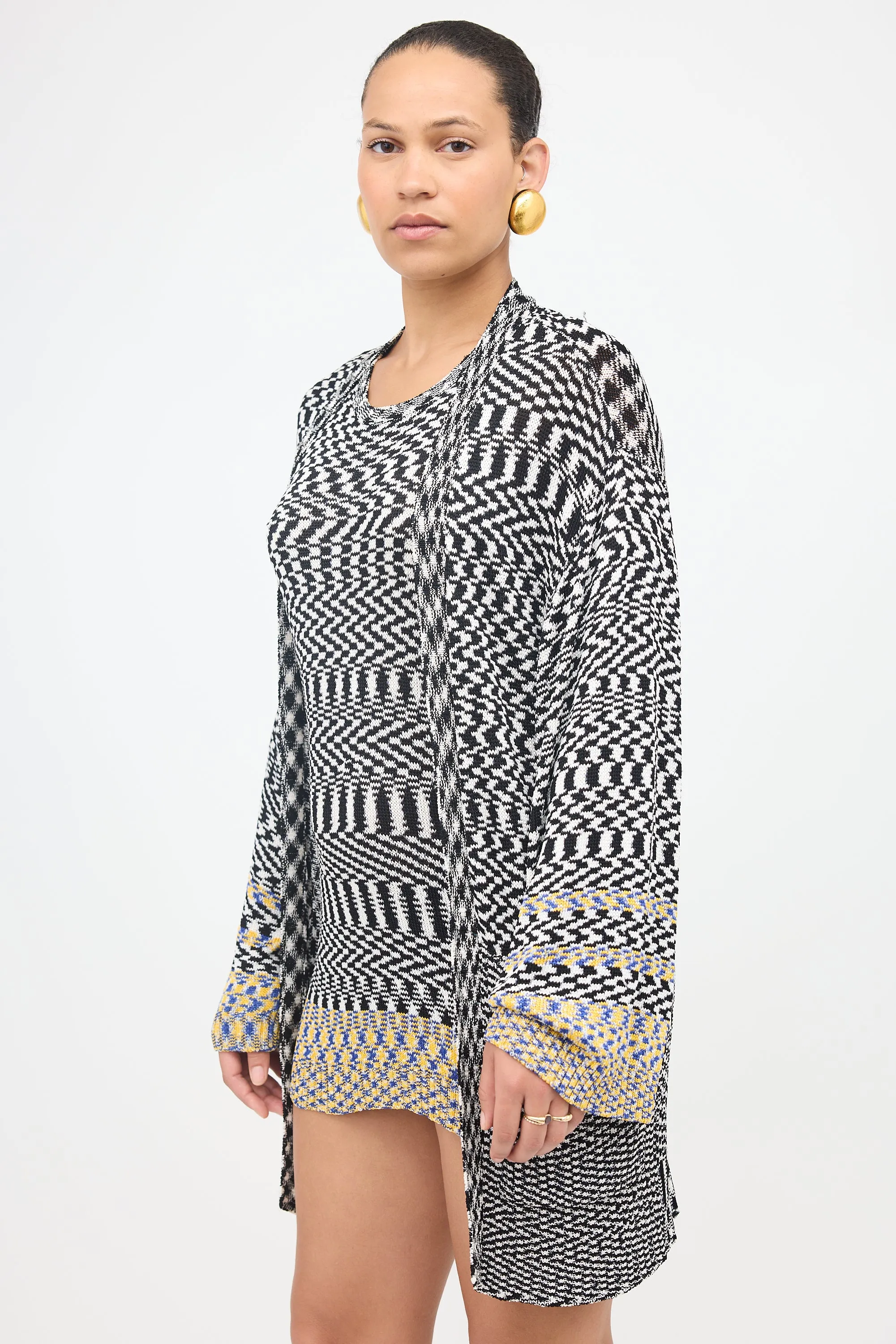 Zigzag Knit Cardigan sold by VSP Consignment product image thumbnail 3