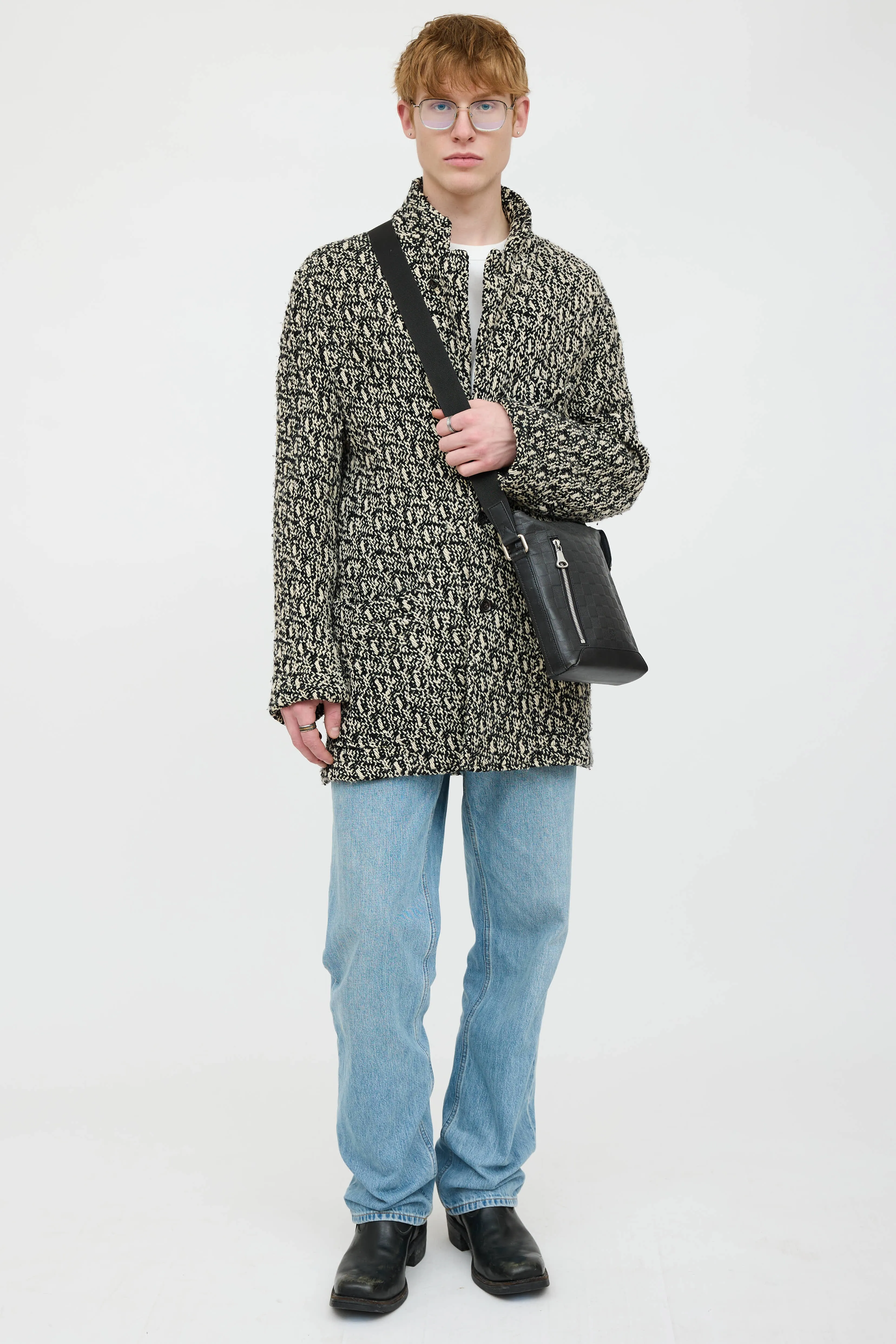 Discovery Messenger Bag sold by VSP Consignment product image thumbnail 2