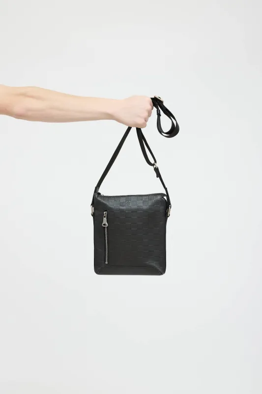 Discovery Messenger Bag sold by VSP Consignment