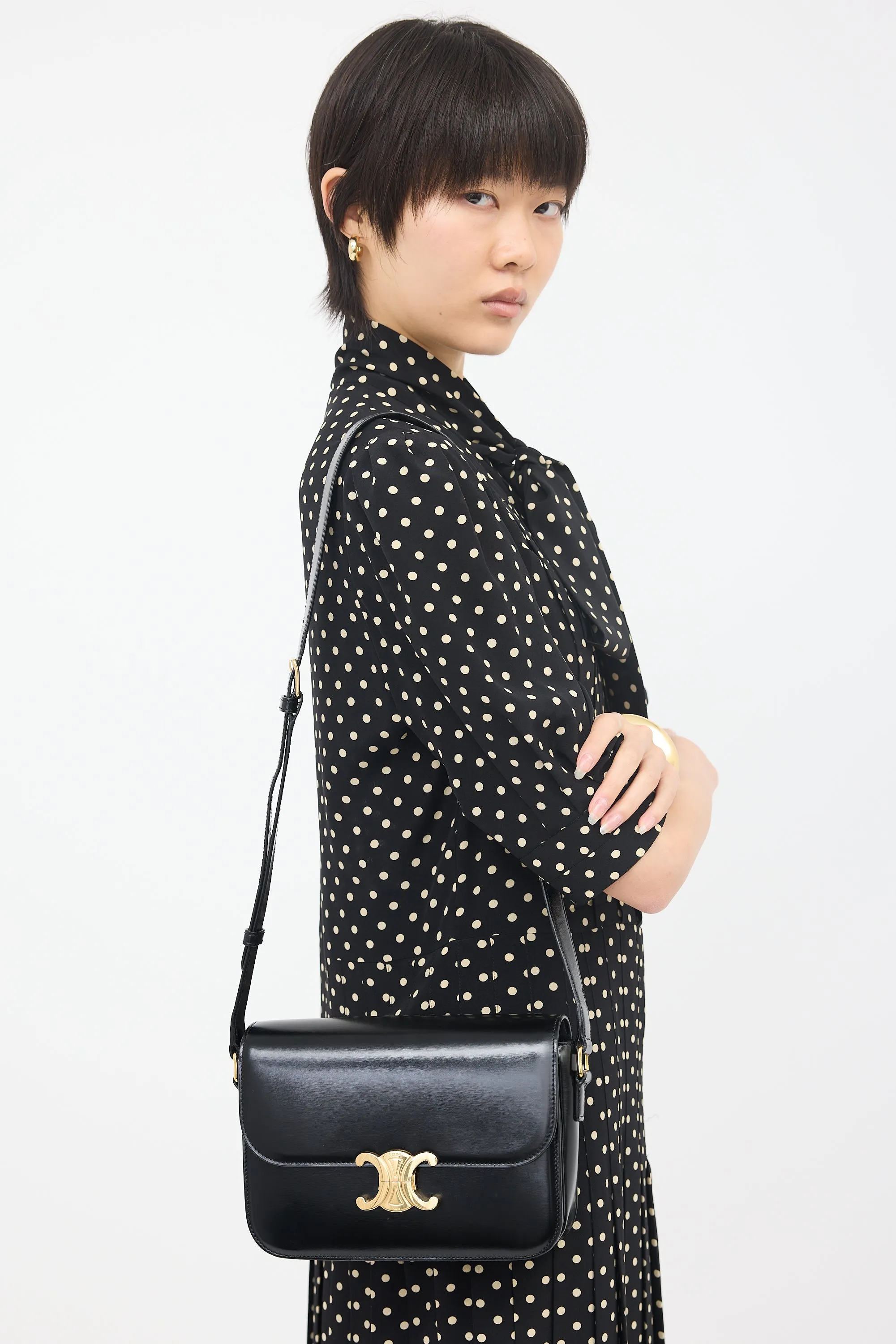 2020 Leather Classique Triomphe Bag sold by VSP Consignment product image thumbnail 4