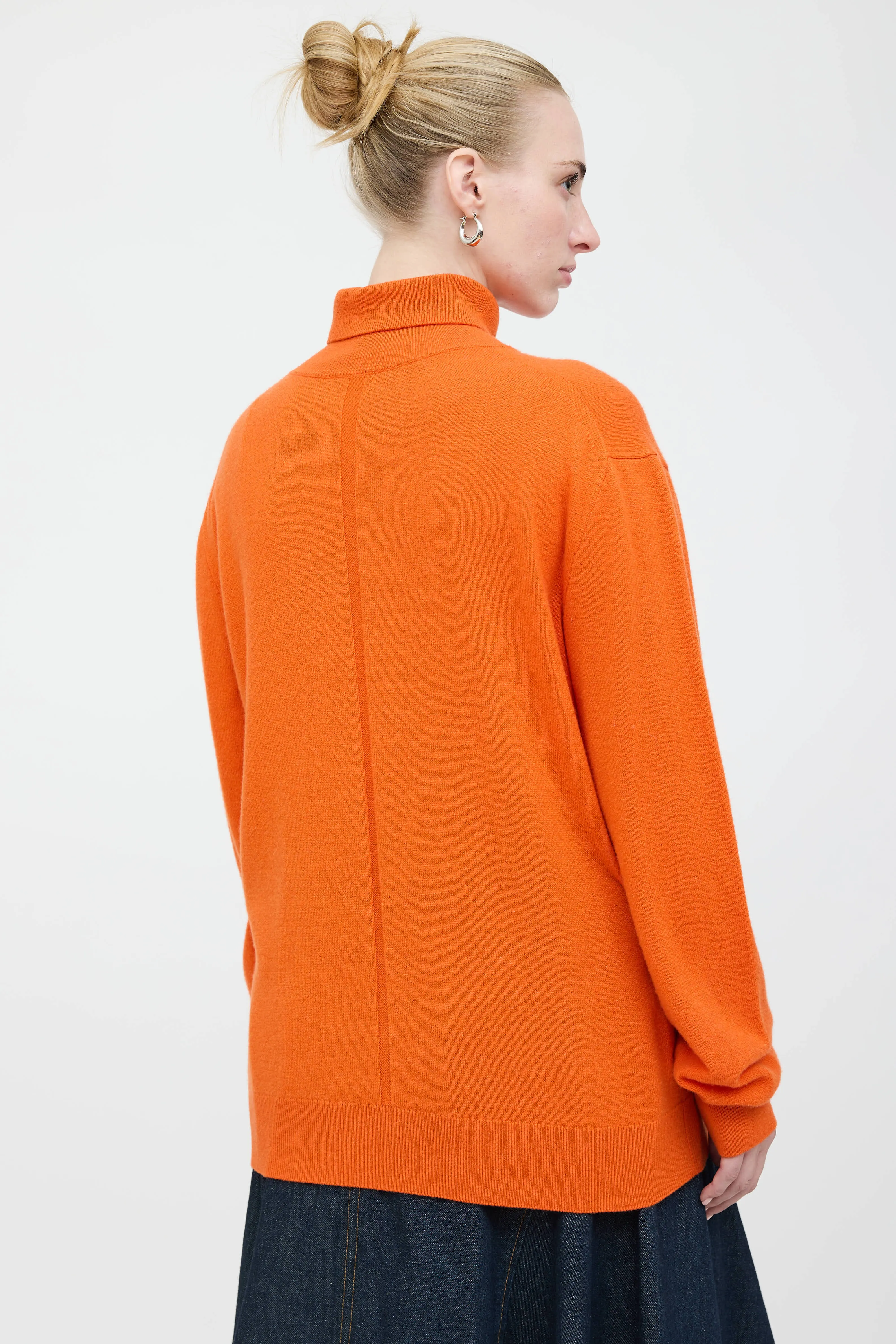 Cashmere Turtleneck Sweater sold by VSP Consignment product image thumbnail 4