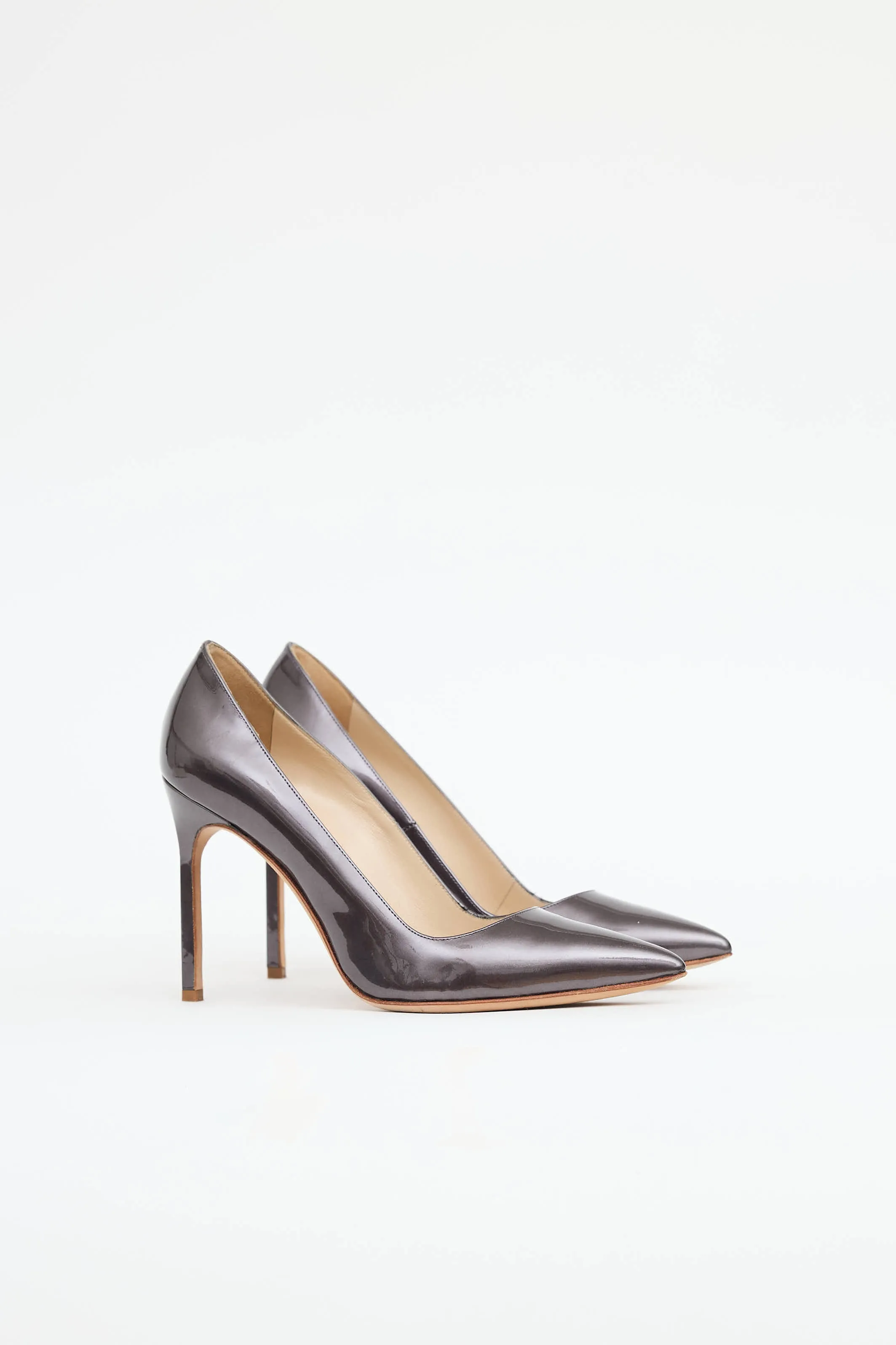 Metallic Pointed Toe Pump sold by VSP Consignment product image thumbnail 2