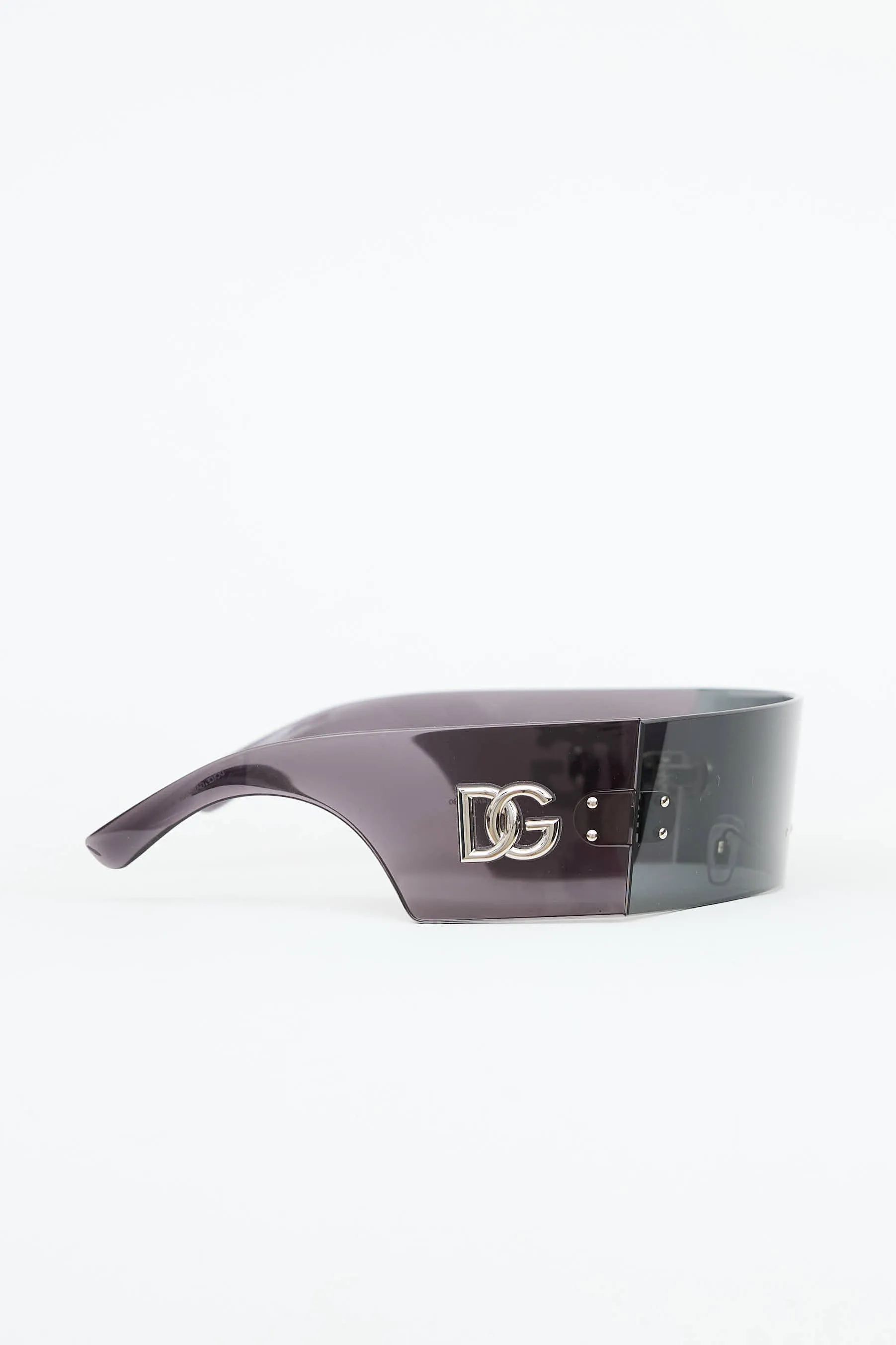 DG6183 Rectangle Sunglasses sold by VSP Consignment product image thumbnail 3