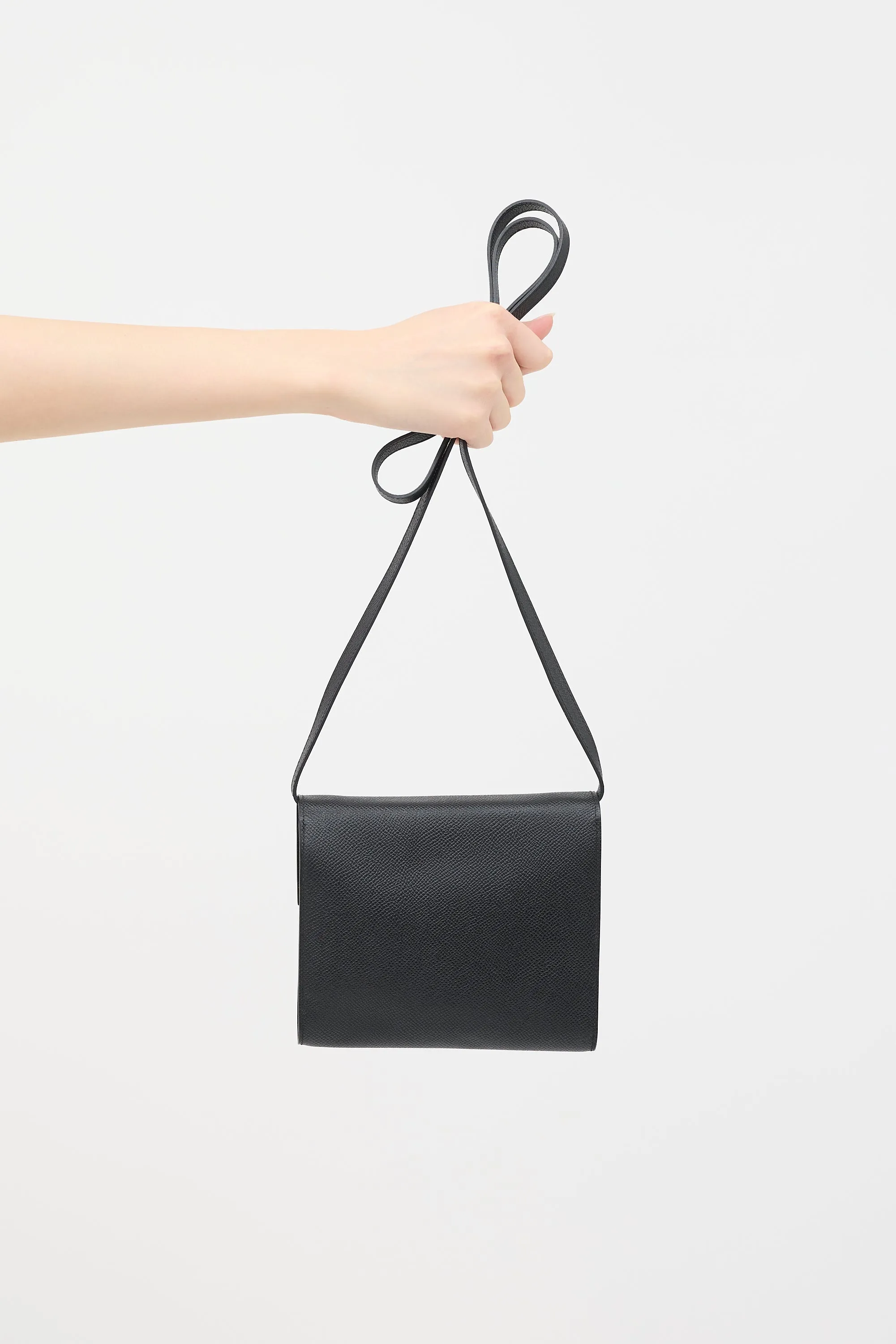 2018 Noir Epsom Clic 16 Wallet On Strap Bag sold by VSP Consignment product image thumbnail 3