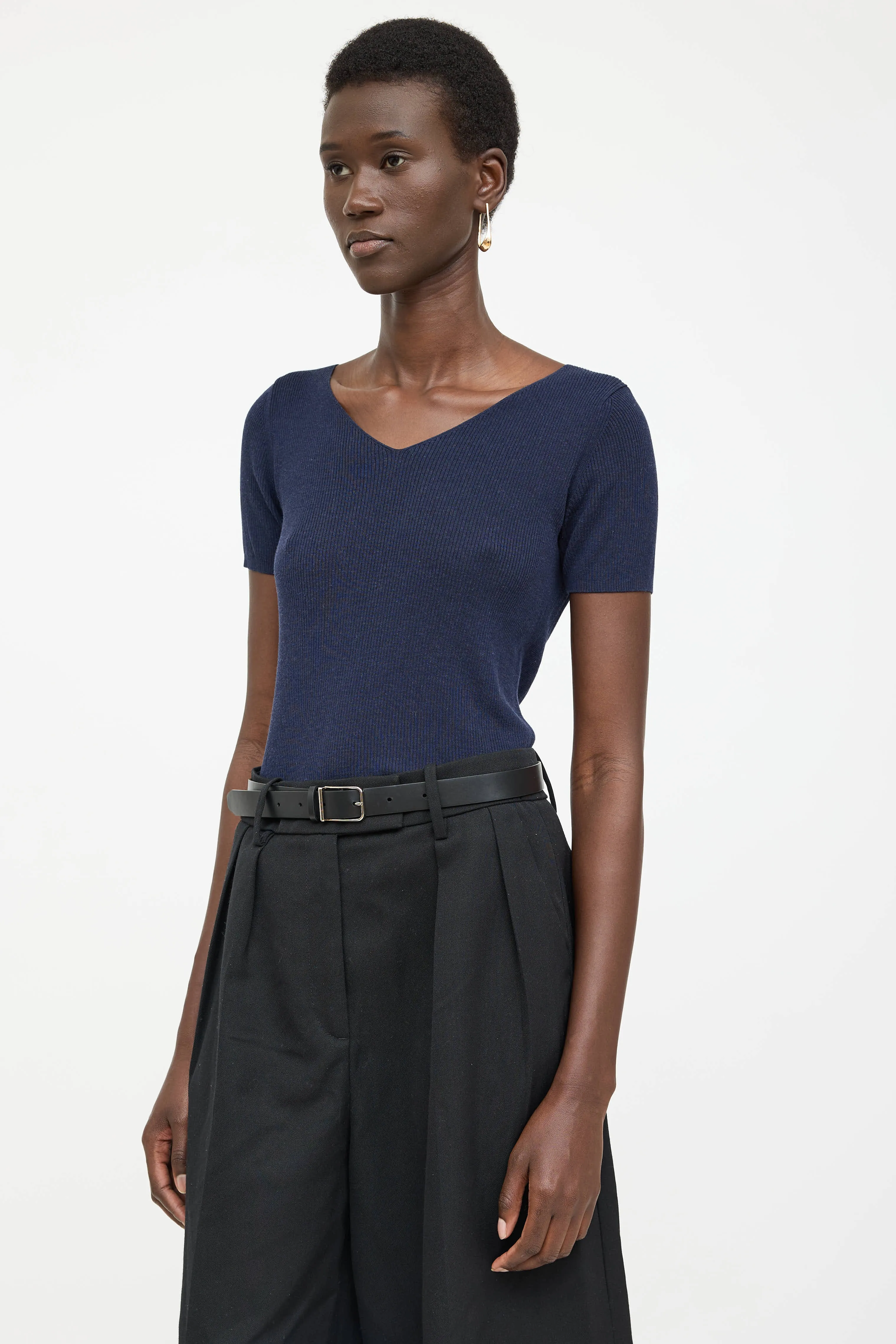 Ribbed V-Neck T-Shirt sold by VSP Consignment product image thumbnail 3