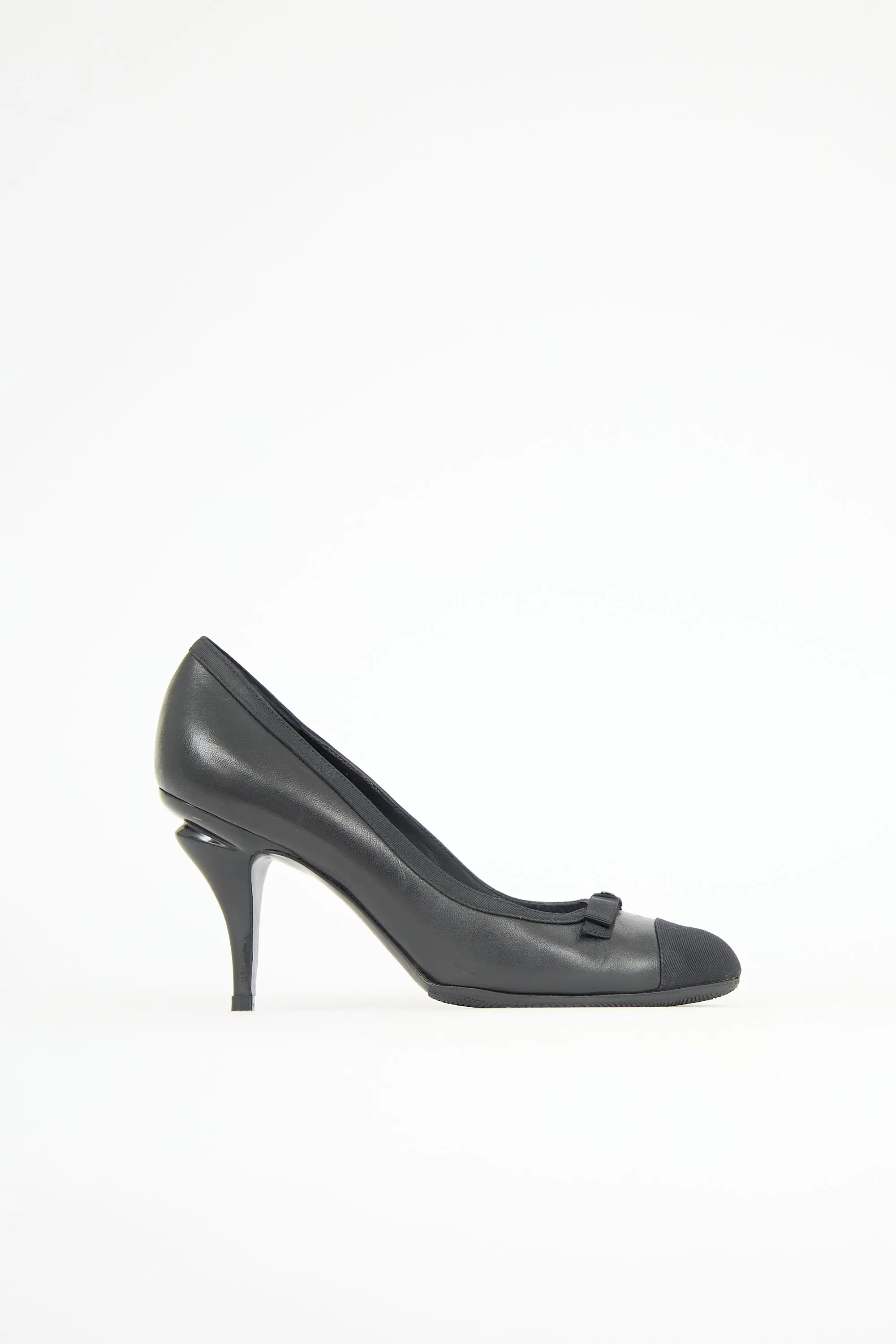 Leather Cap Toe Bow Pump sold by VSP Consignment