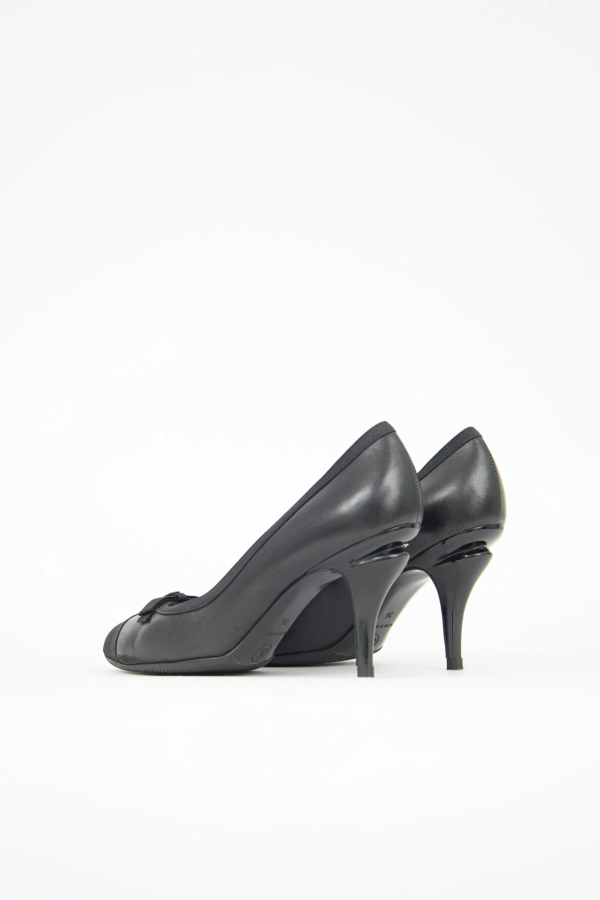 Leather Cap Toe Bow Pump sold by VSP Consignment product image thumbnail 5