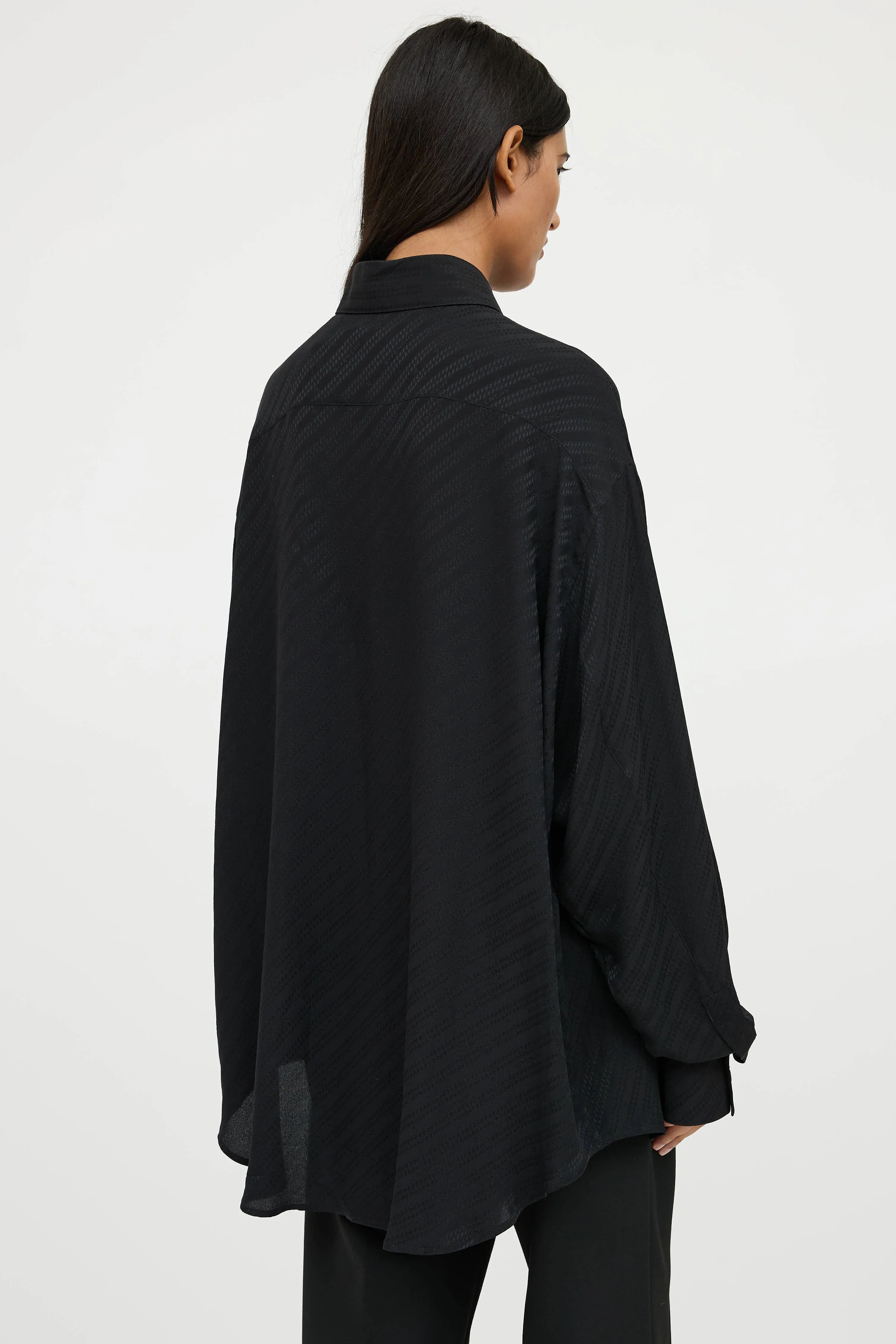 Silk Patterned Shirt sold by VSP Consignment product image thumbnail 4