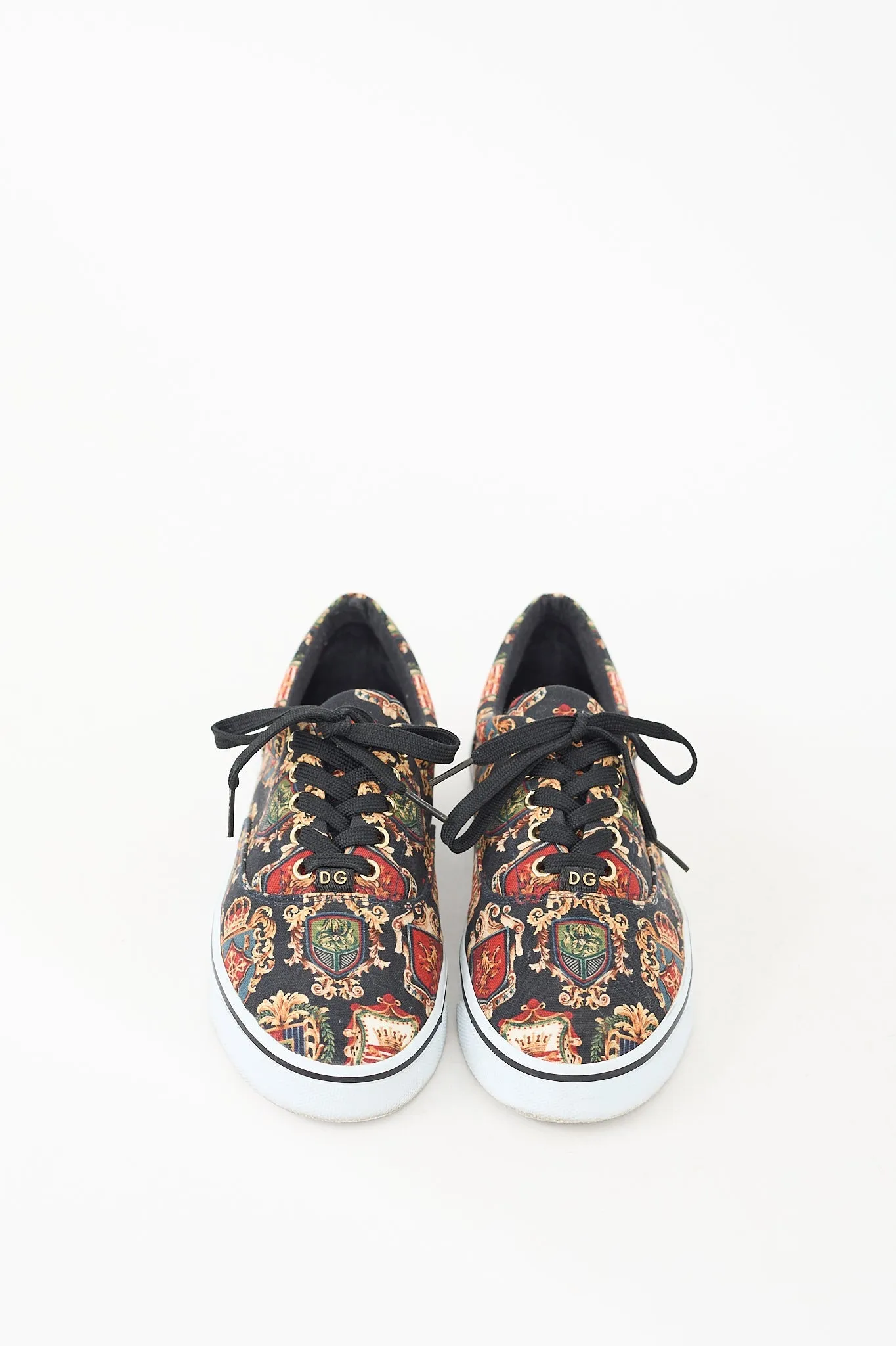 Canvas Printed Low Top Sneaker sold by VSP Consignment product image thumbnail 2