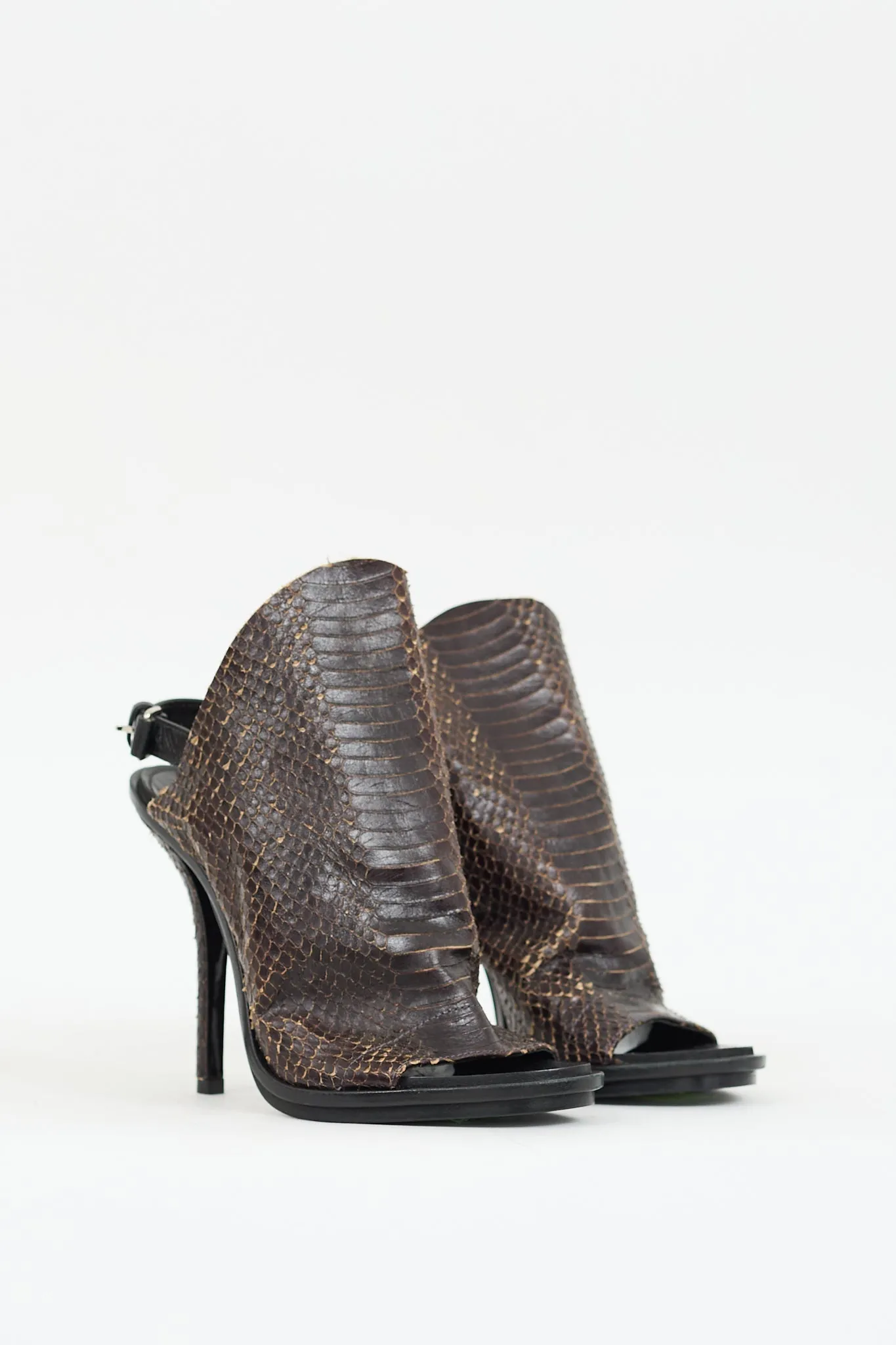 Textured Leather Glove Slingback Heel sold by VSP Consignment product image thumbnail 2