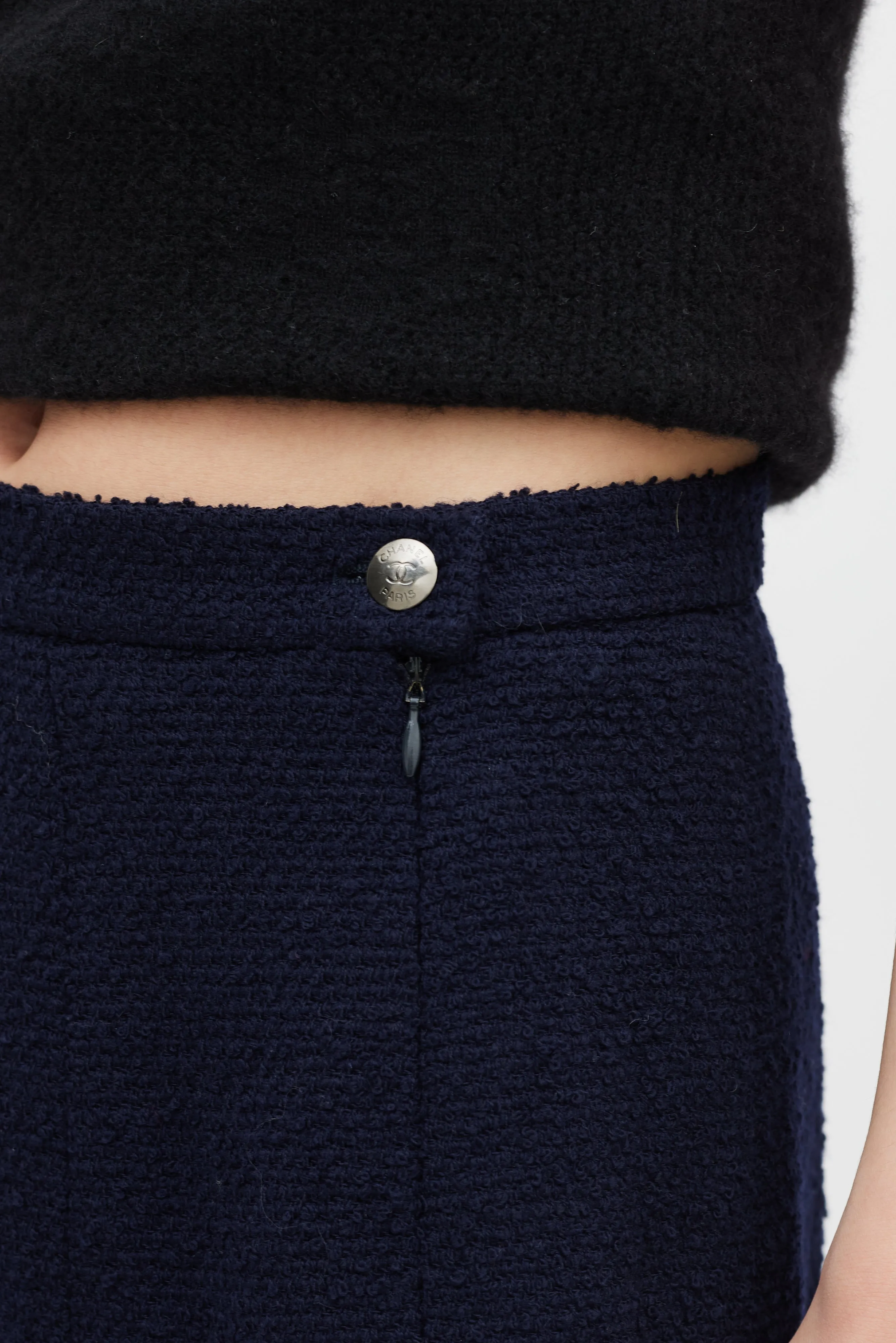 Winter 1997 Tweed Pleated Skirt sold by VSP Consignment product image thumbnail 3