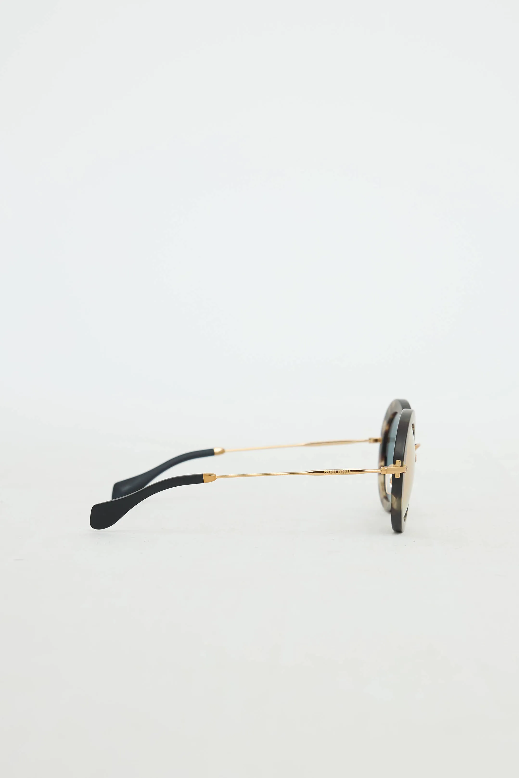 SMU13N Round Sunglasses sold by VSP Consignment product image thumbnail 3