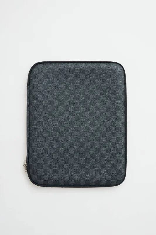 Damier Graphite Laptop Case made by Louis Vuitton