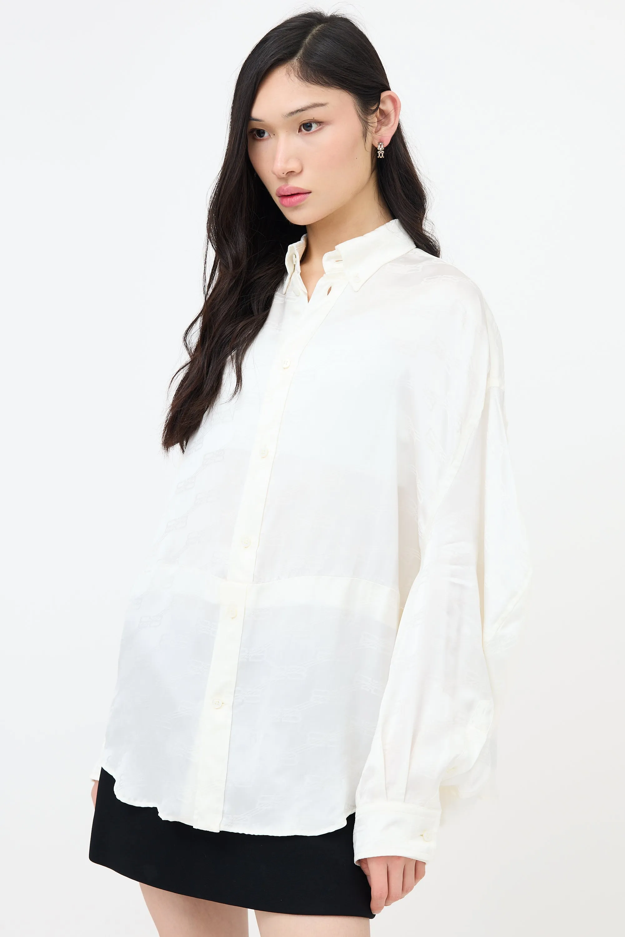 Oversized Twisted BB Shirt sold by VSP Consignment product image thumbnail 3