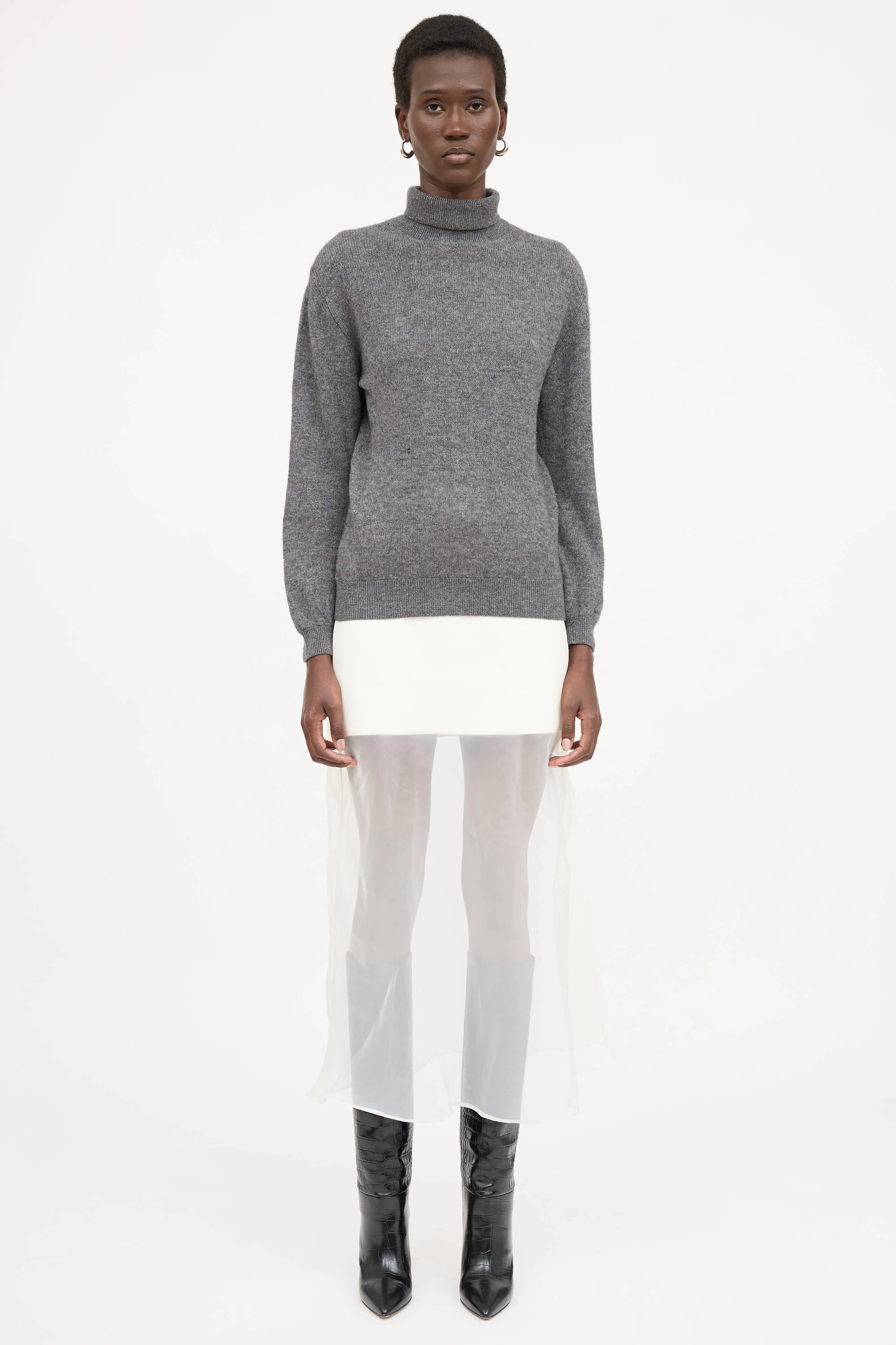 Cashmere Turtleneck Sweater sold by VSP Consignment product image thumbnail 2