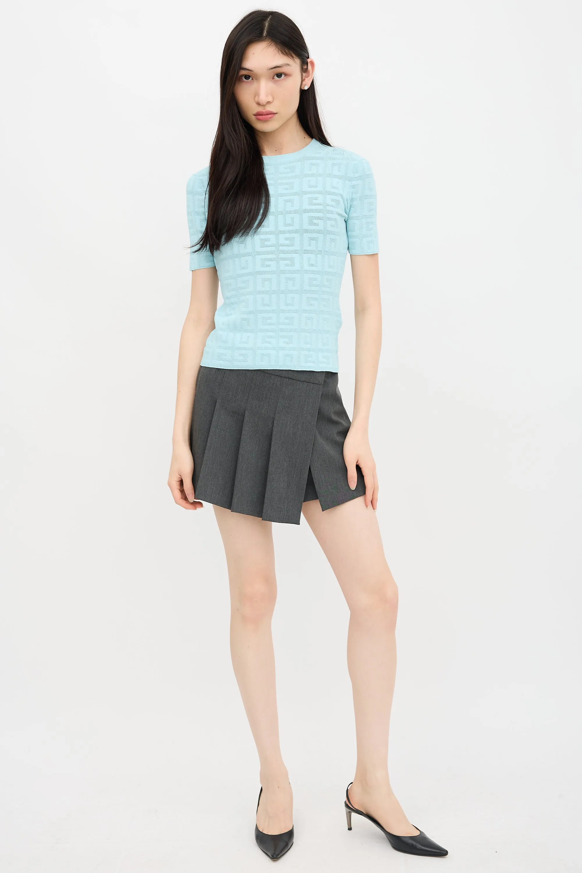 Knit 4G Top sold by VSP Consignment product image thumbnail 2