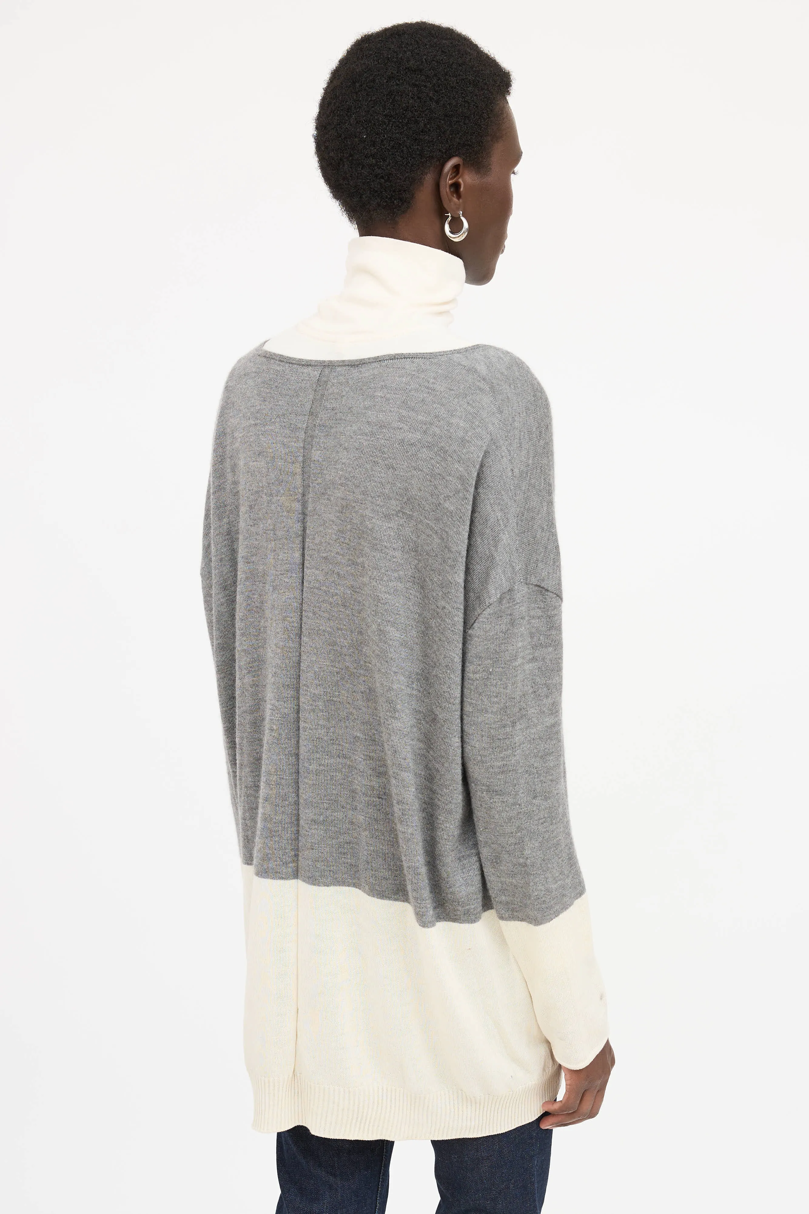 Colour Block Sweater sold by VSP Consignment product image thumbnail 4