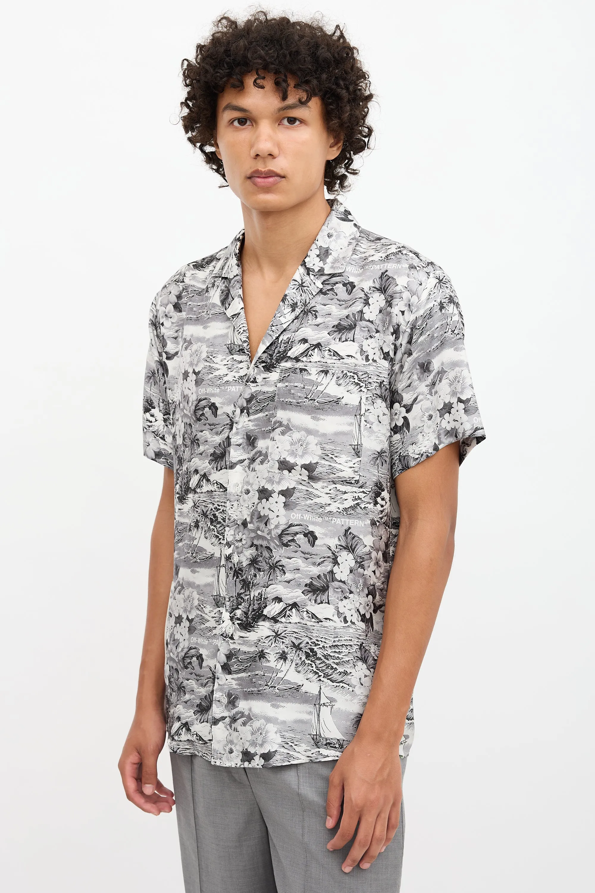 Hawaiian Printed Shirt sold by VSP Consignment product image thumbnail 3