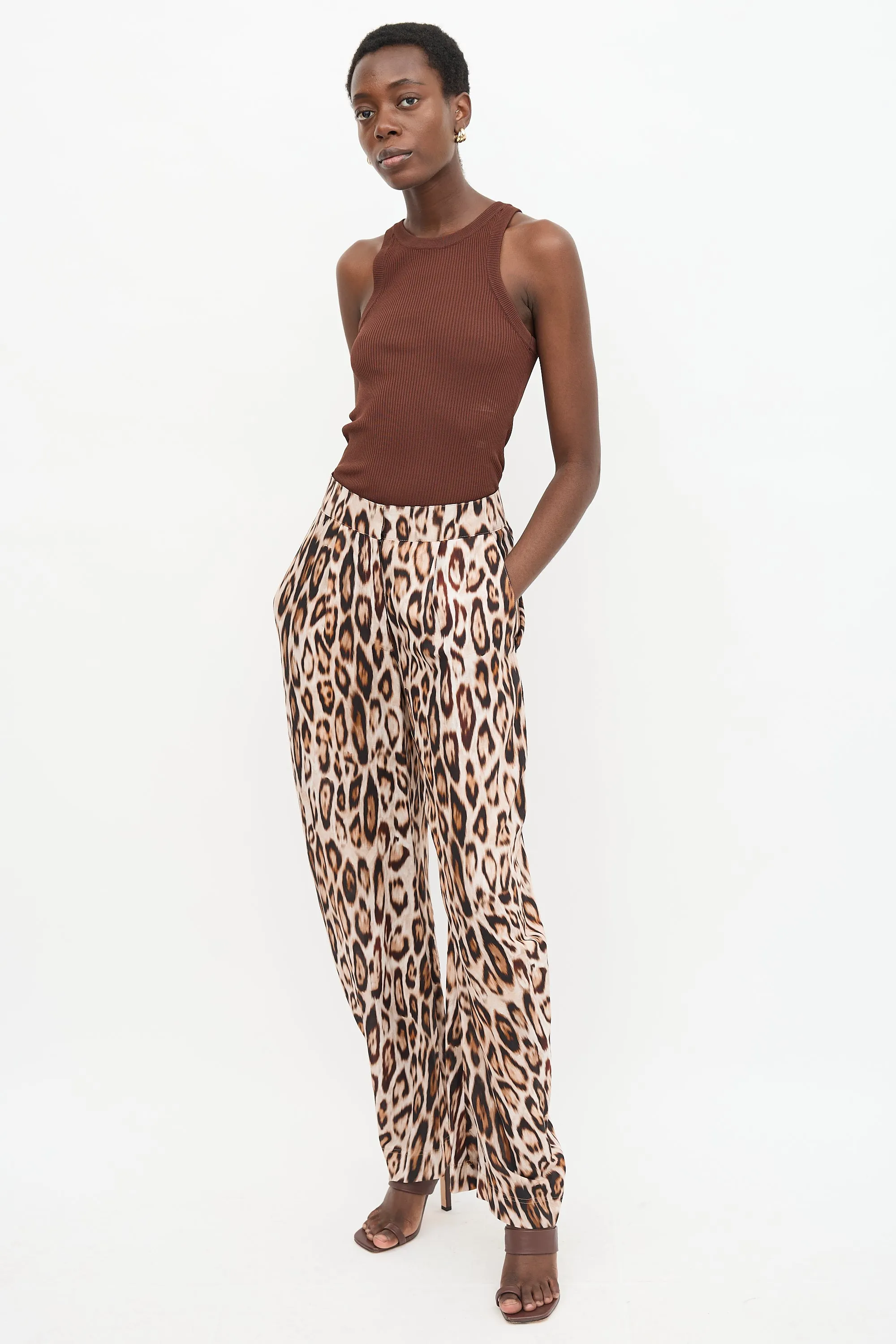 Printed Wide Leg Pant sold by VSP Consignment product image thumbnail 2
