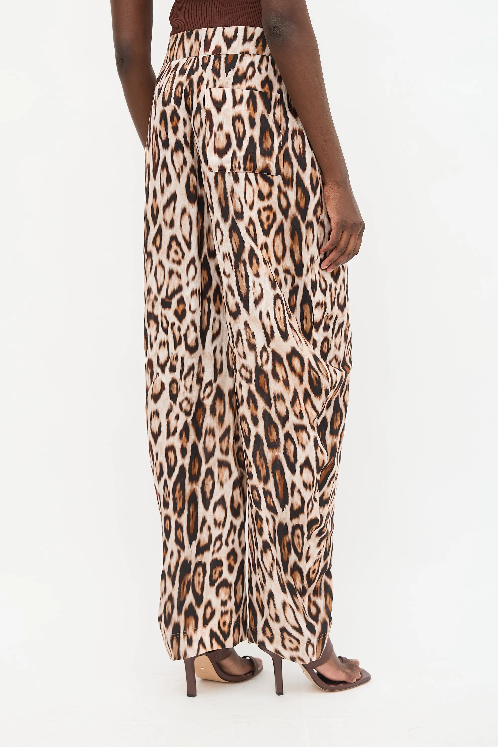 Printed Wide Leg Pant sold by VSP Consignment product image thumbnail 4