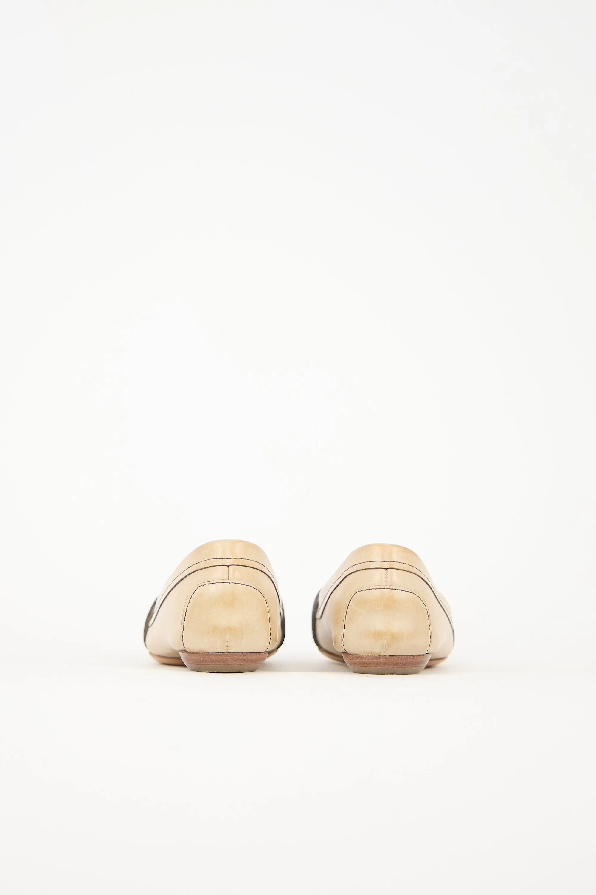 Leather Flat sold by VSP Consignment product image thumbnail 4