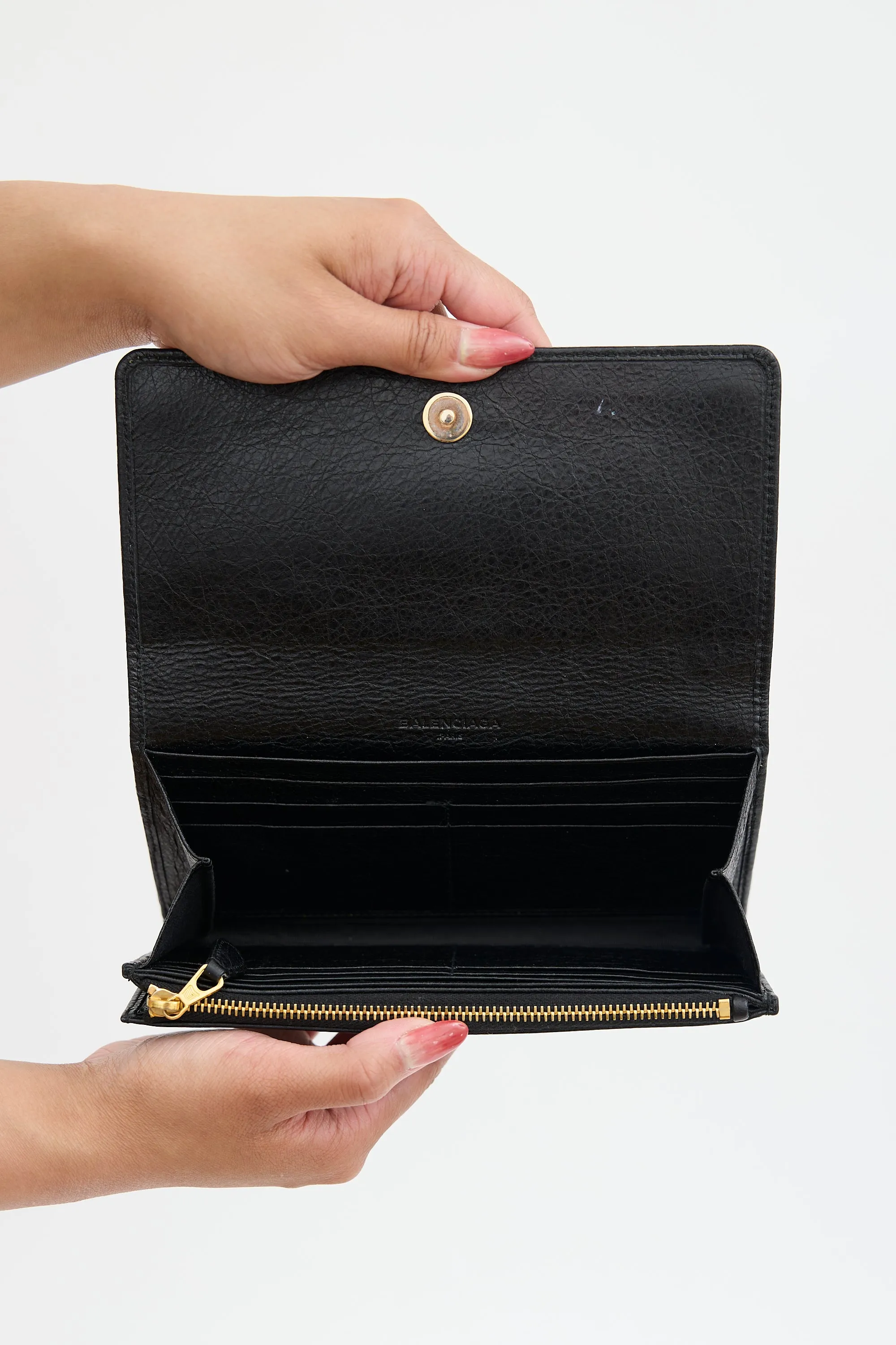 2014 Leather Classic Money Moto Wallet sold by VSP Consignment product image thumbnail 2