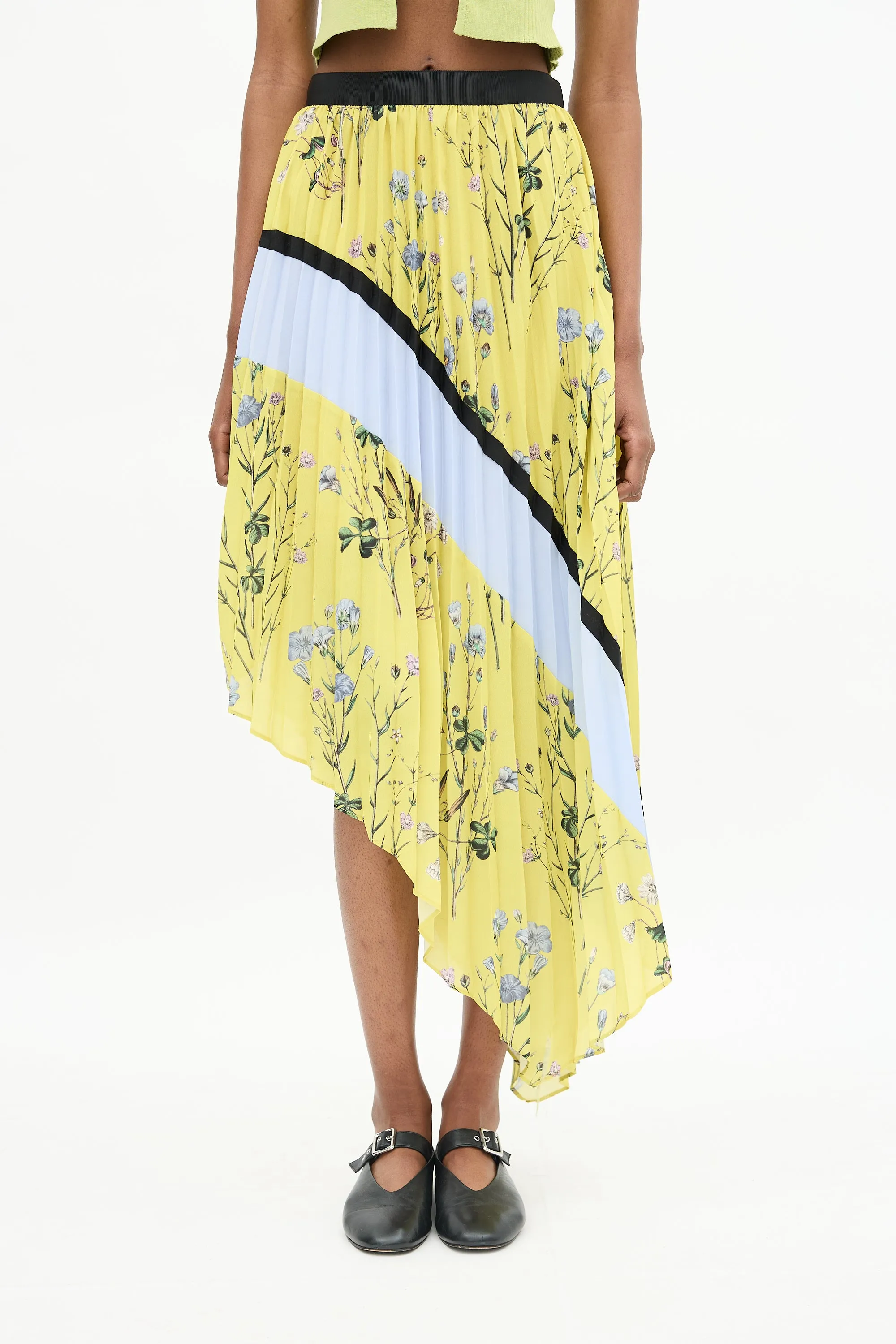 Pleated Floral Skirt sold by VSP Consignment