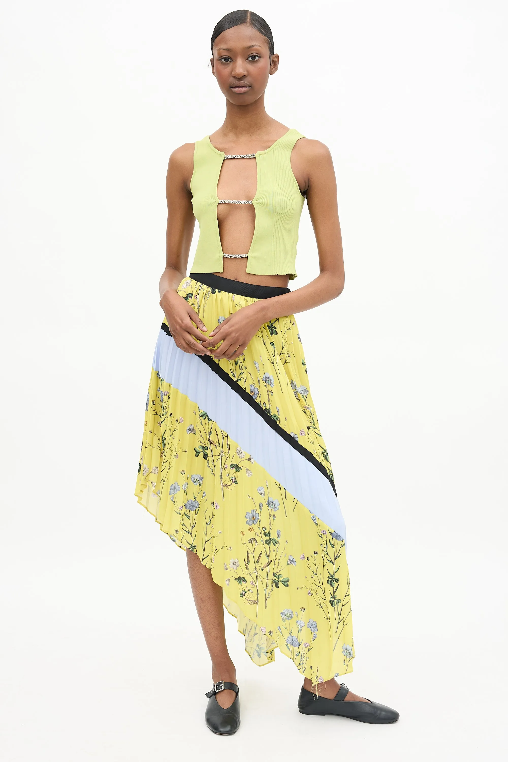 Pleated Floral Skirt sold by VSP Consignment product image thumbnail 5