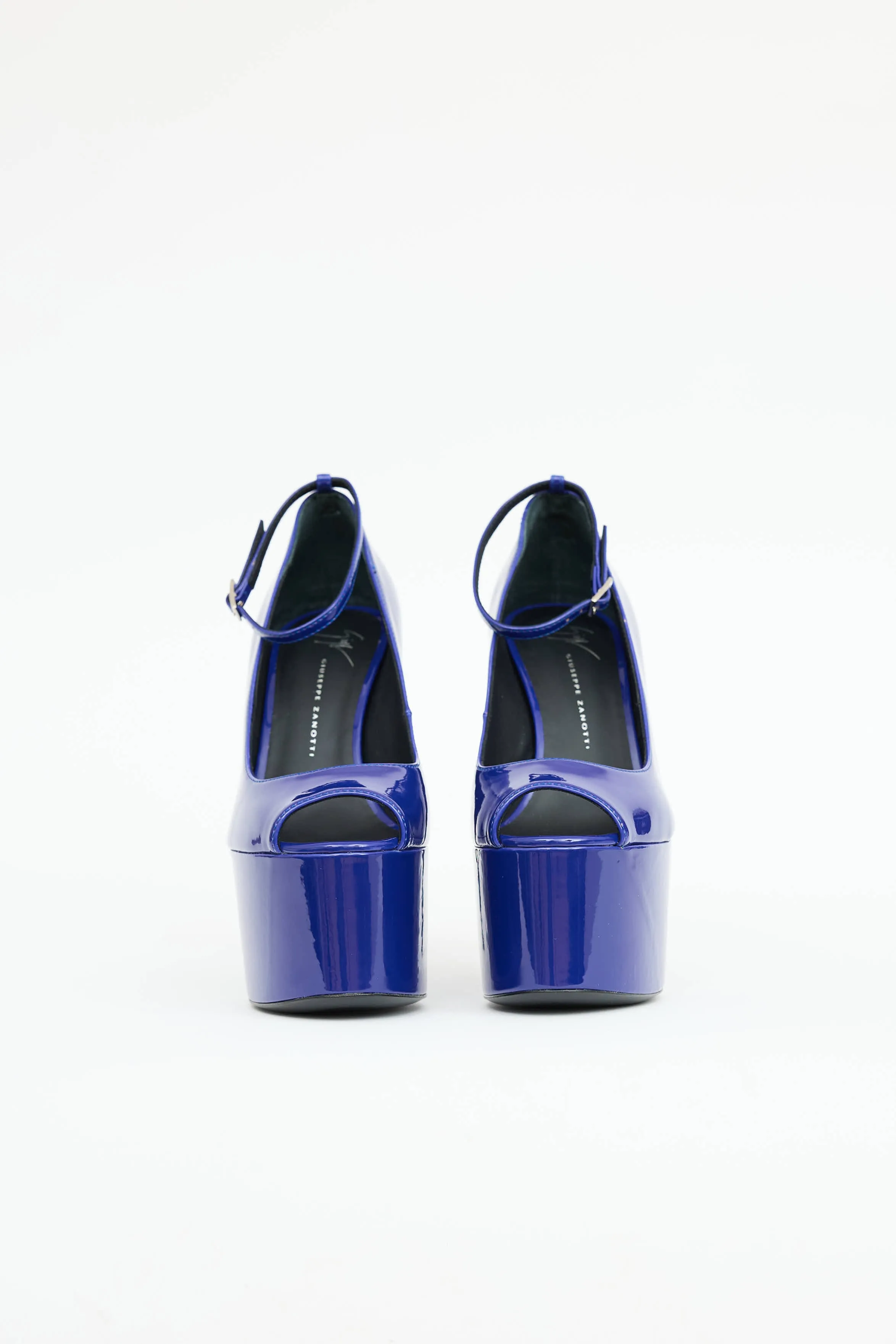 Patent Platform Pump sold by VSP Consignment product image thumbnail 3