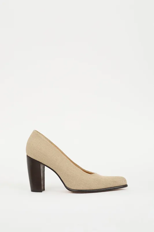 Canvas Curved Heel Pump sold by VSP Consignment