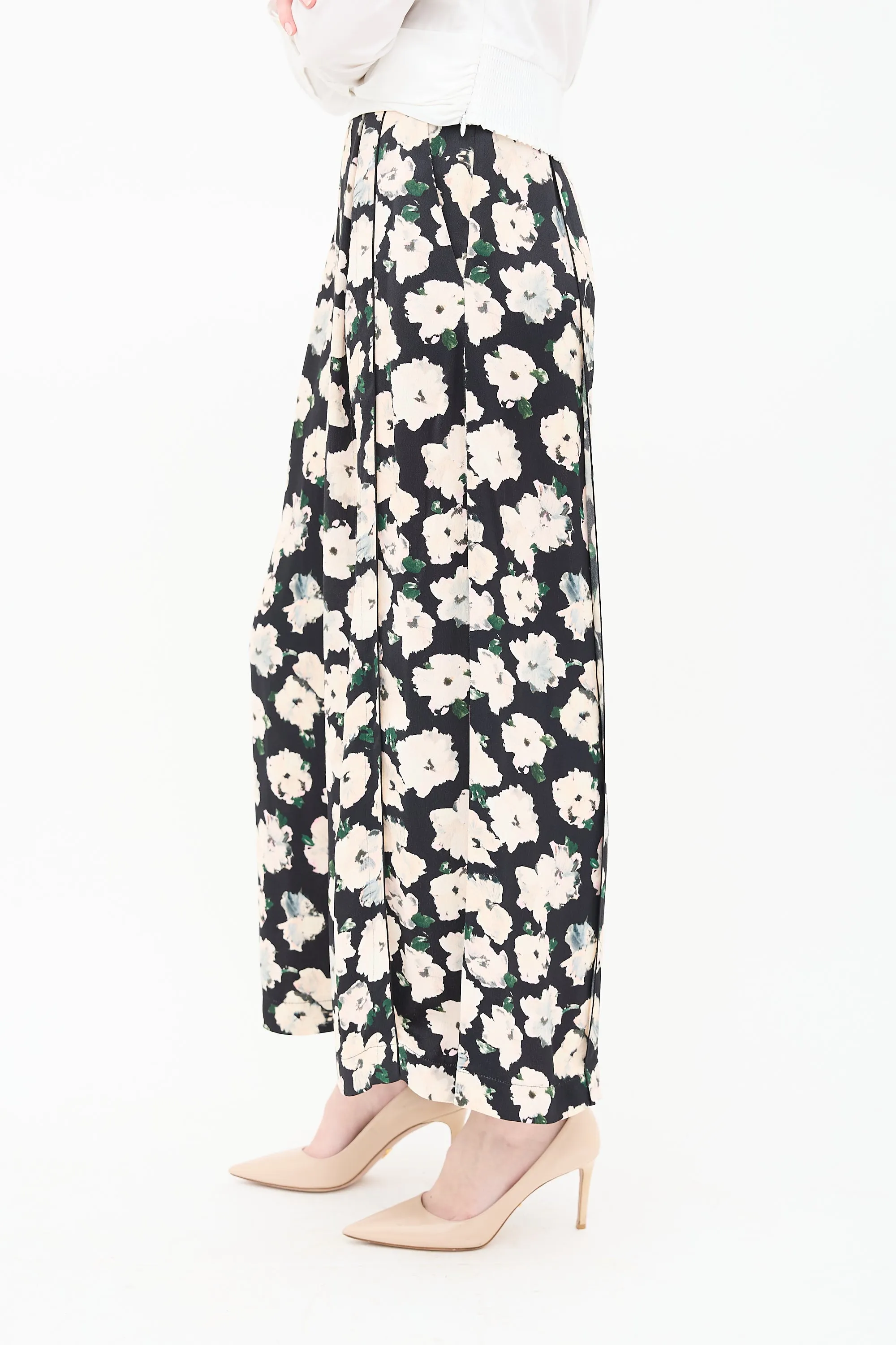 Floral Wide Leg Trouser sold by VSP Consignment product image thumbnail 4