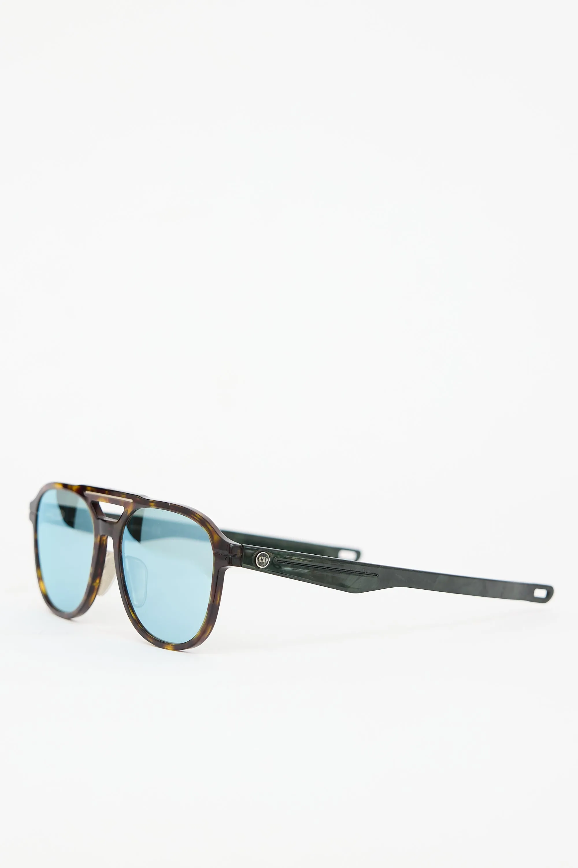 Essential R2U 20B7 Aviator Sunglasses sold by VSP Consignment product image thumbnail 3