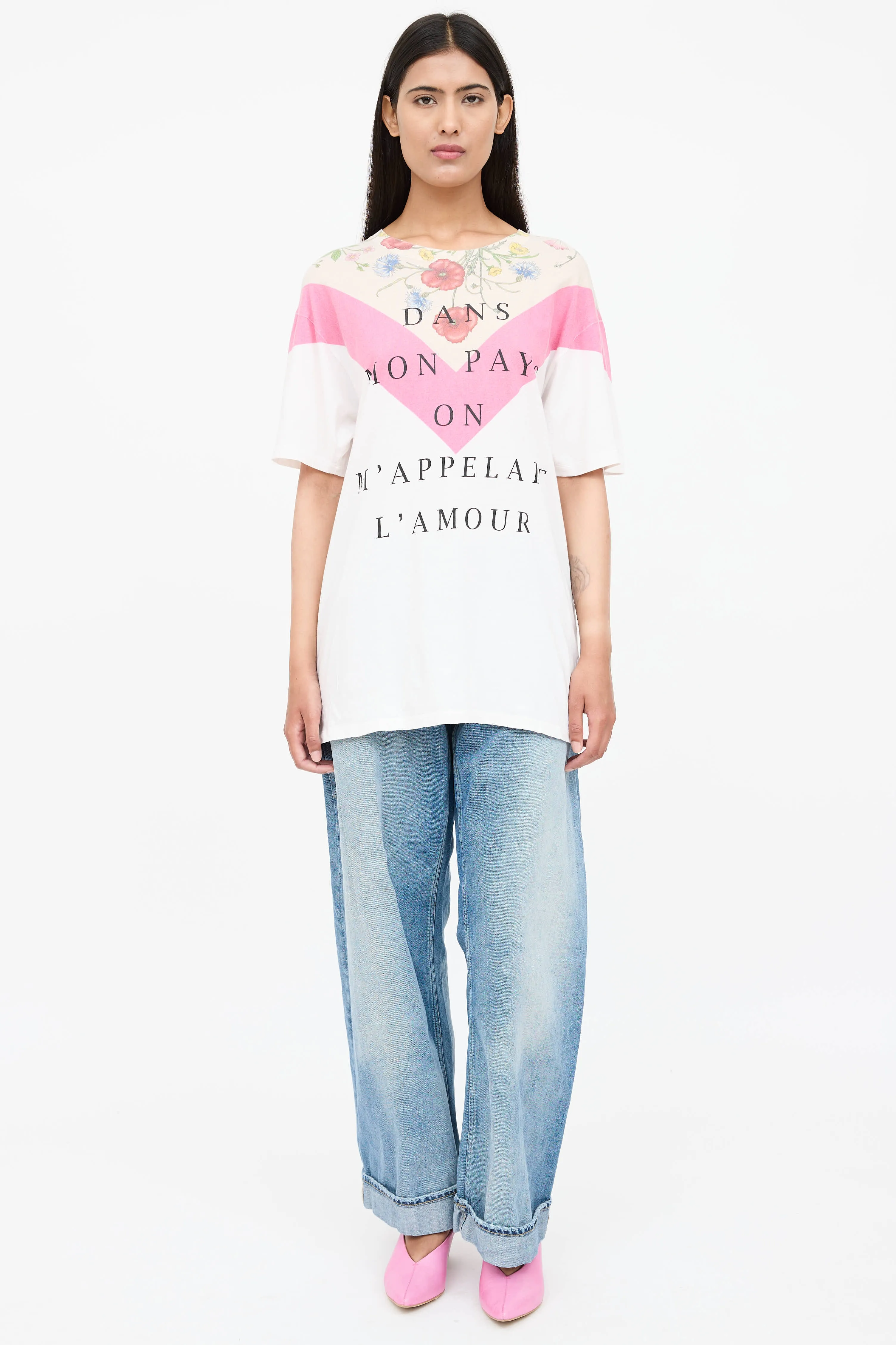 Floral Script T-Shirt sold by VSP Consignment product image thumbnail 2