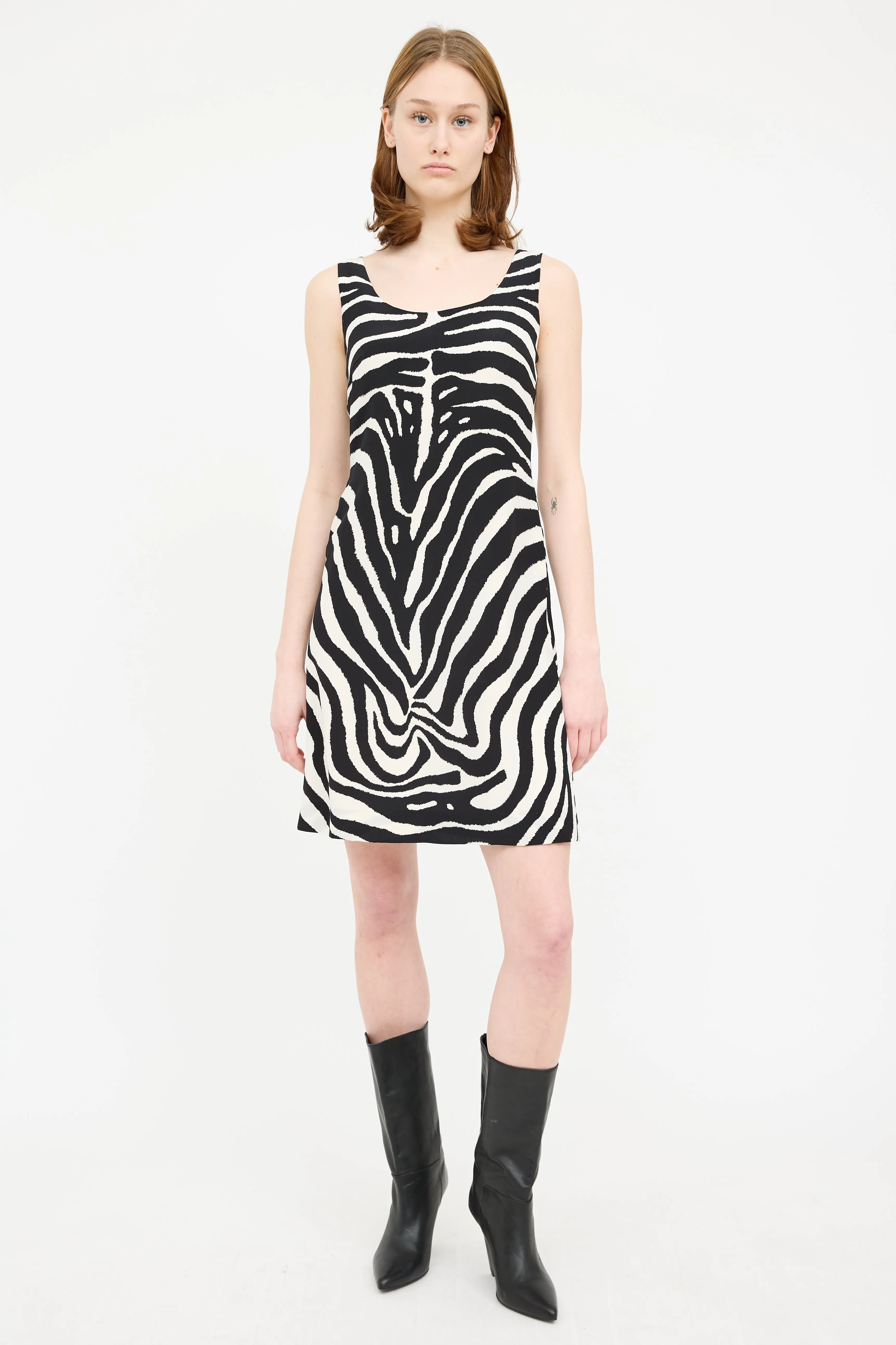 Print Shift Dress sold by VSP Consignment product image thumbnail 2