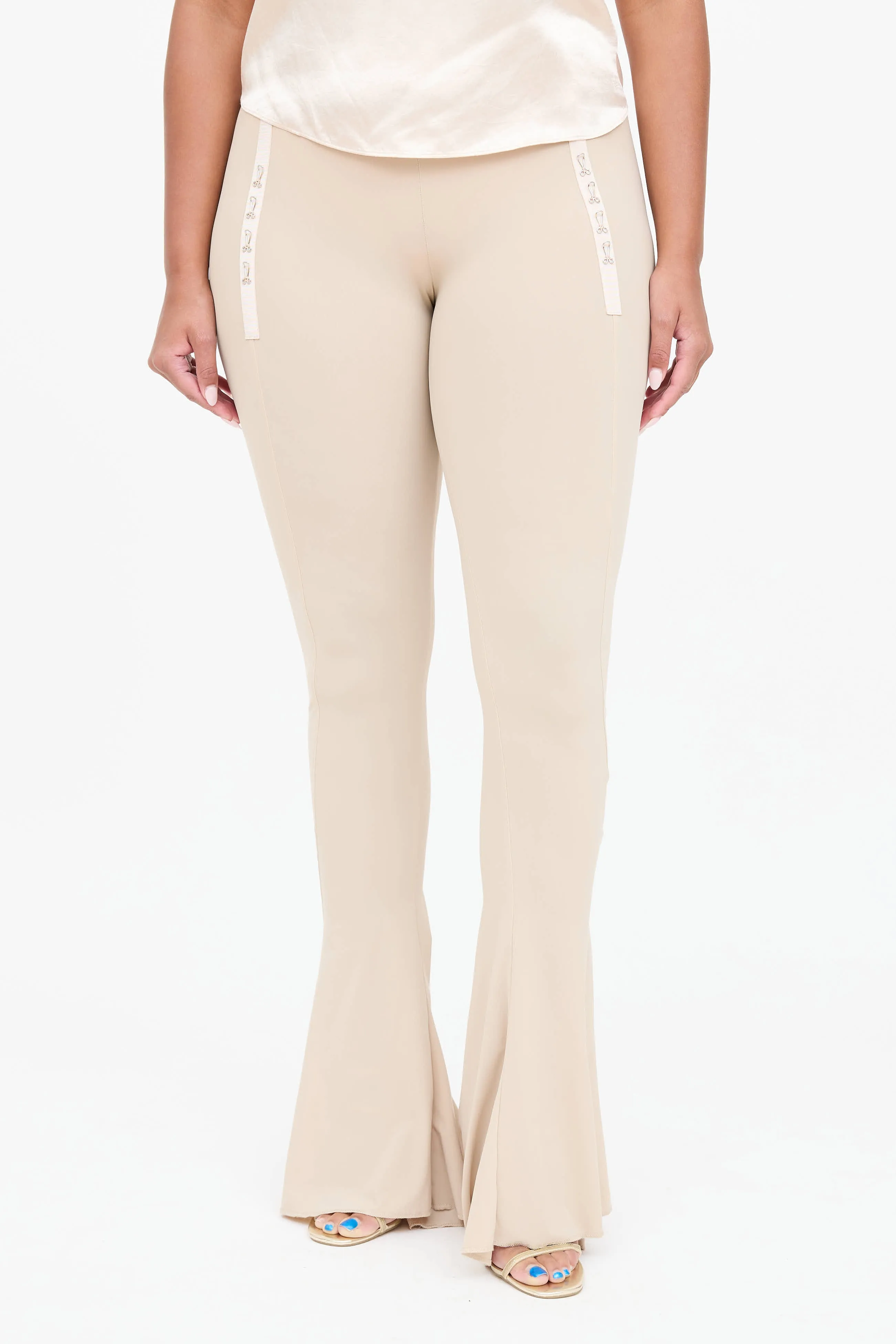 Ghater Hook Flared Legging sold by VSP Consignment