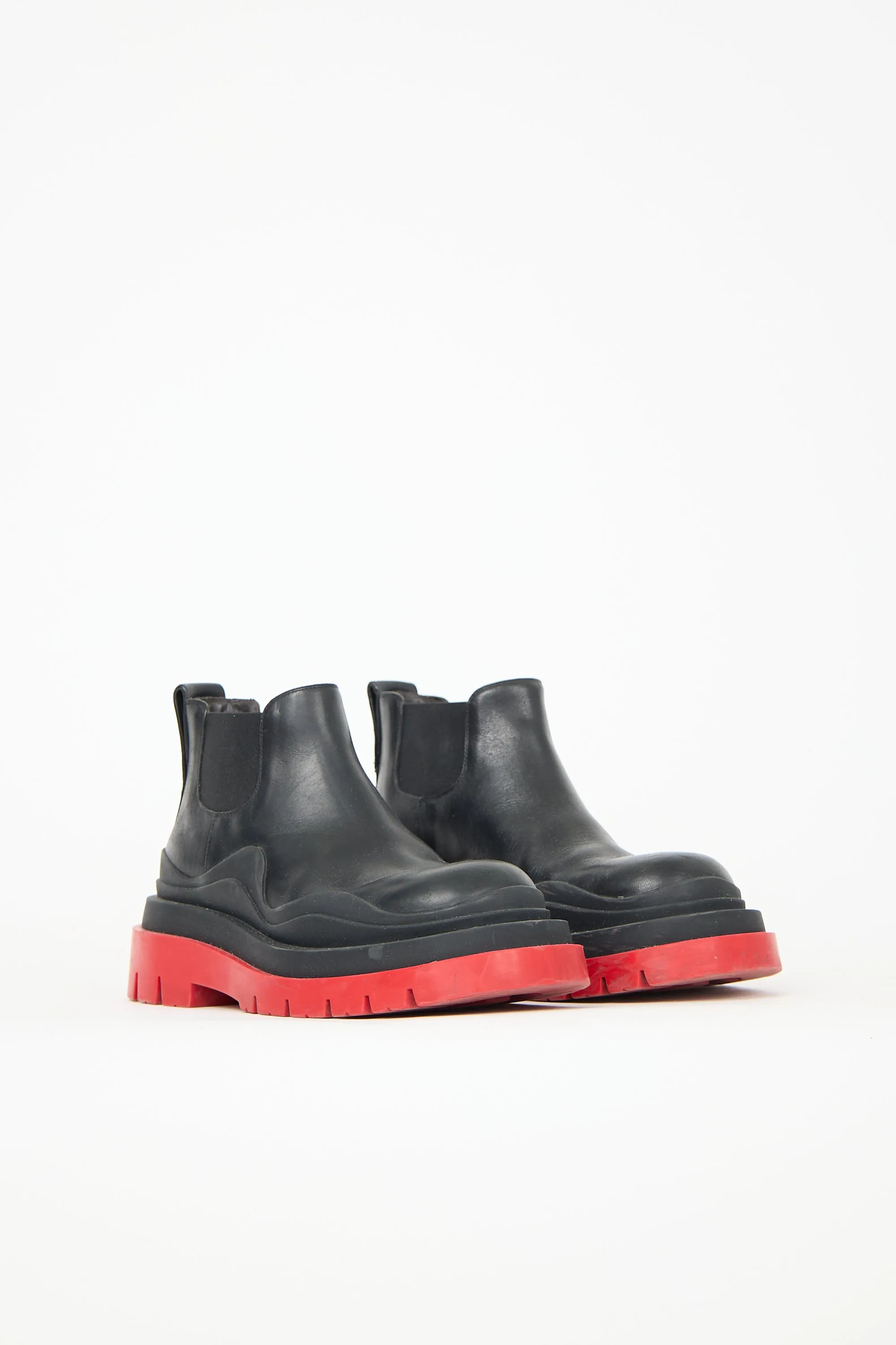Tire Chelsea Boot sold by VSP Consignment product image thumbnail 2