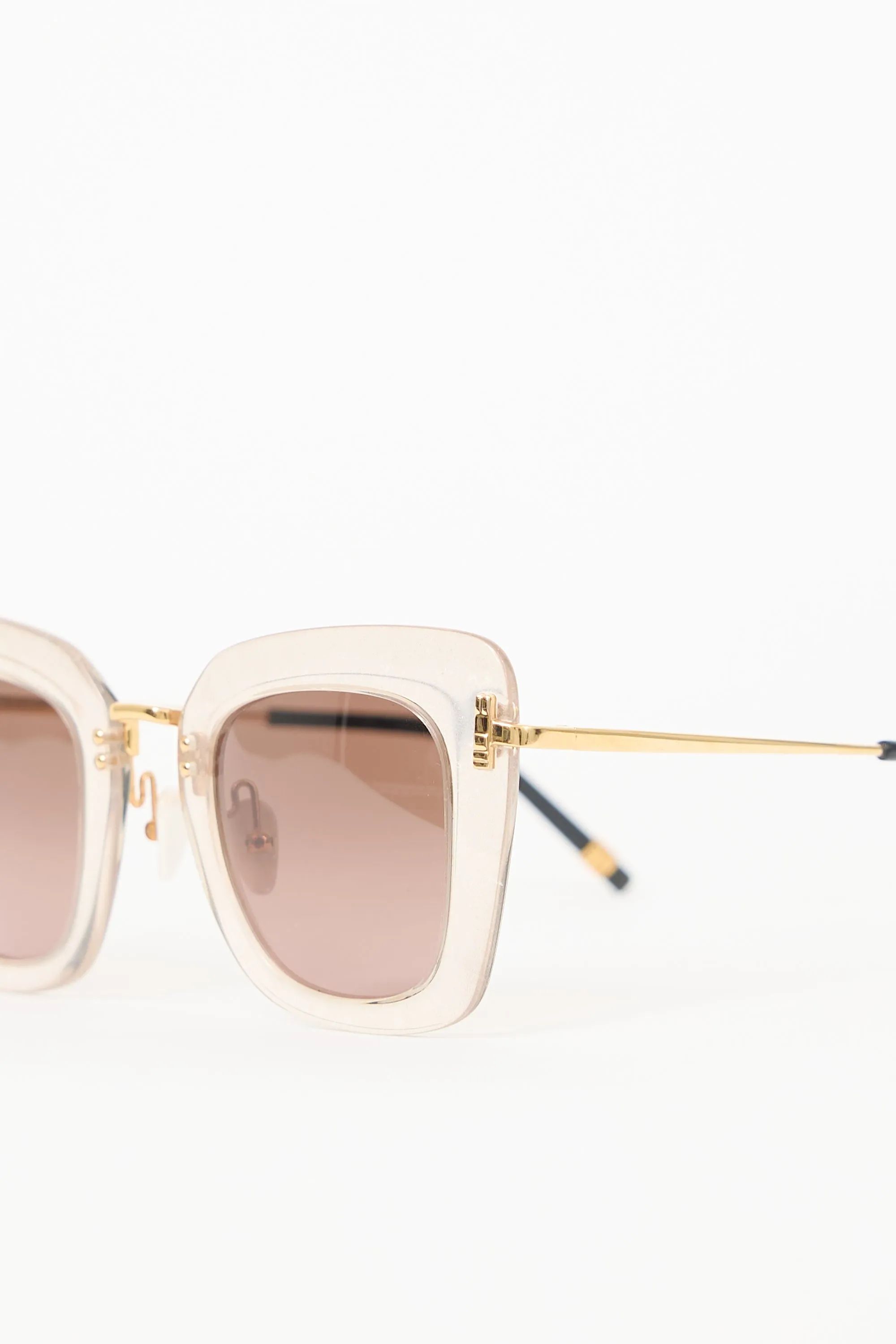 BC0015S Square Sunglasses sold by VSP Consignment product image thumbnail 2