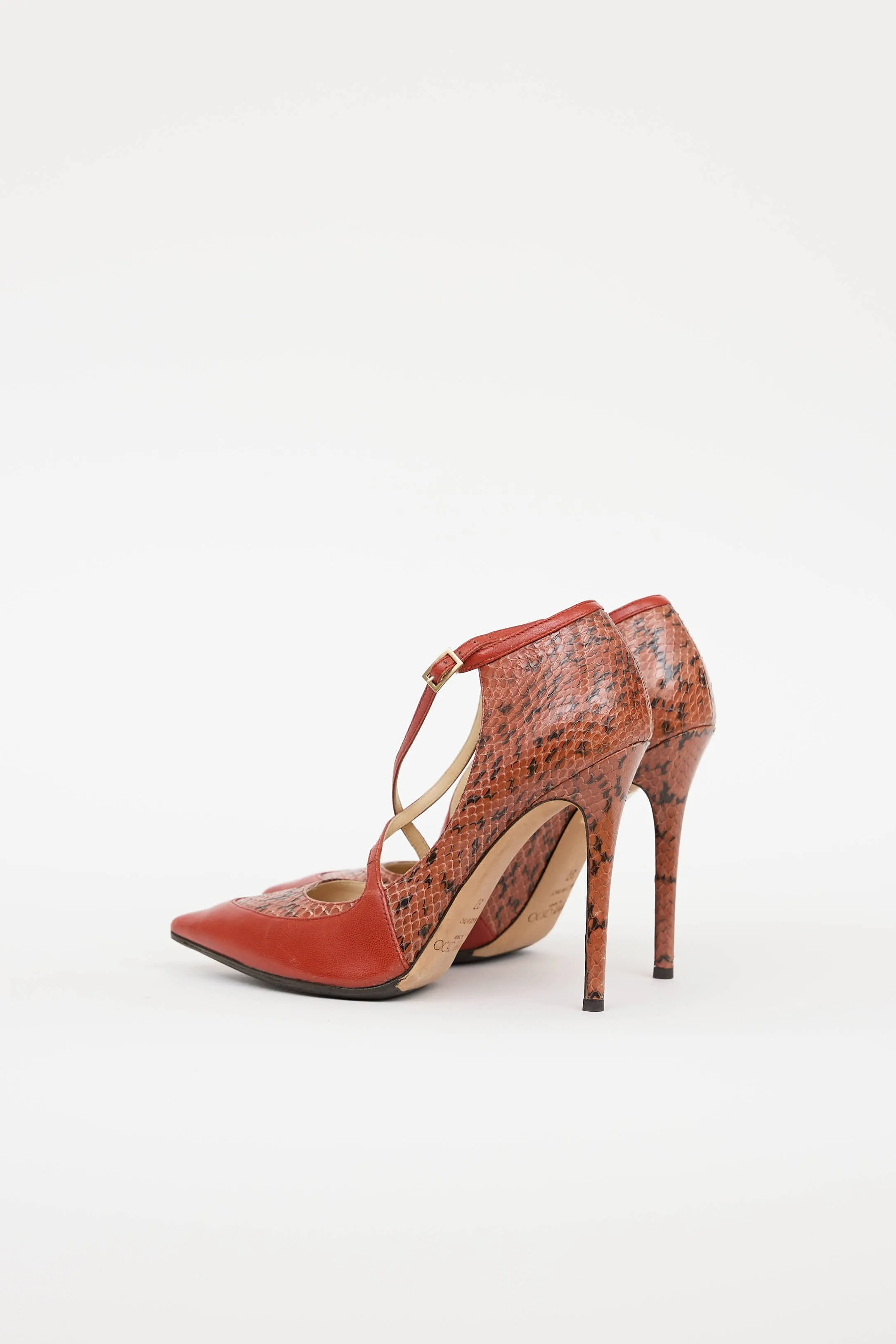 Leather Textured Pump sold by VSP Consignment product image thumbnail 4