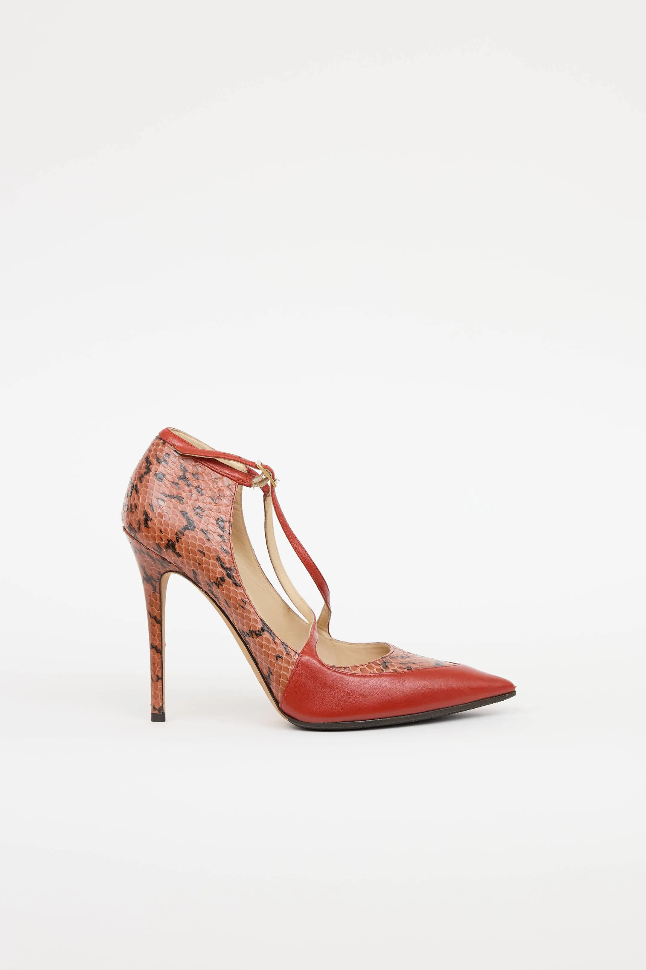 Leather Textured Pump sold by VSP Consignment