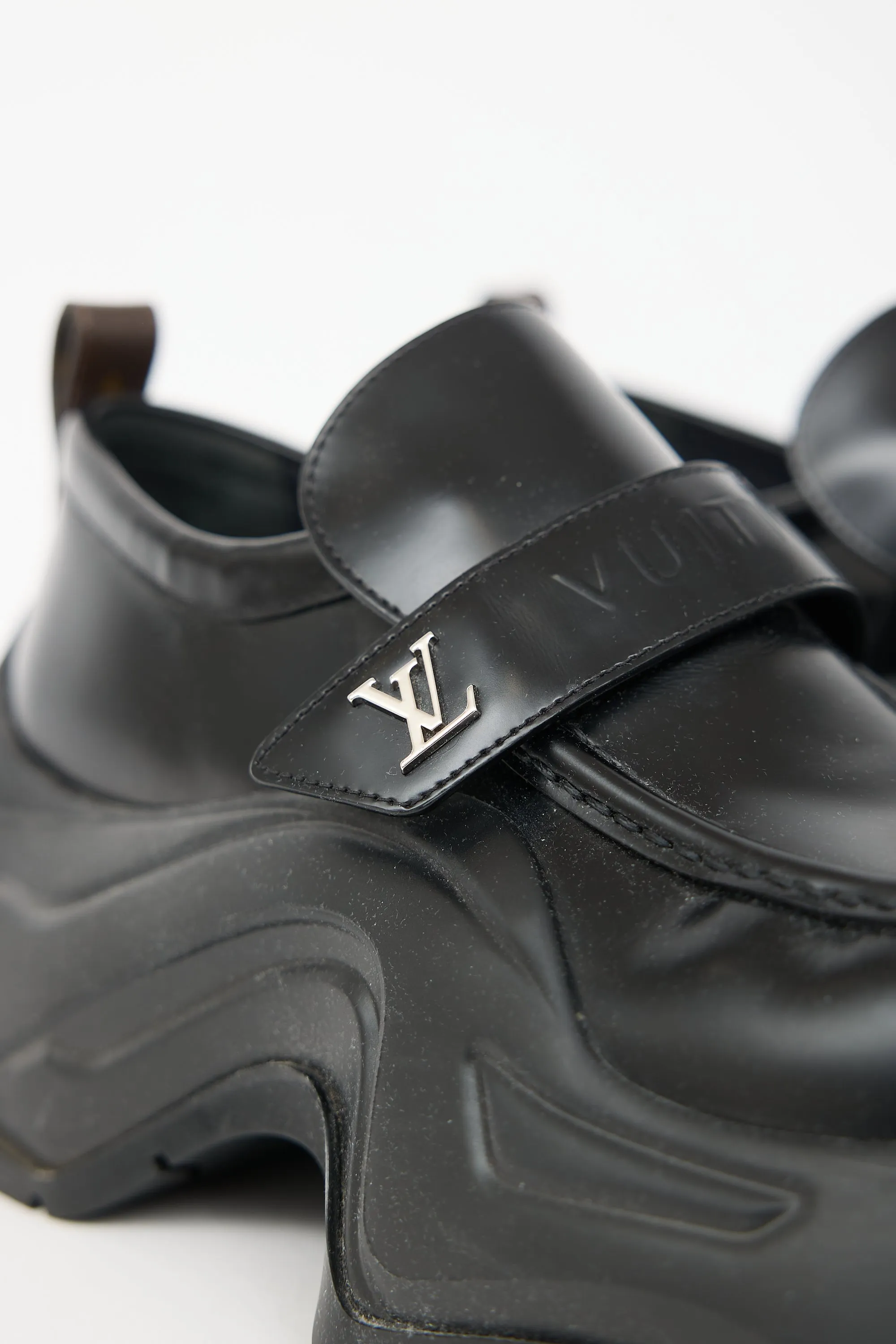 Leather LV Archlight 2.0 Platform Loafer sold by VSP Consignment product image thumbnail 2