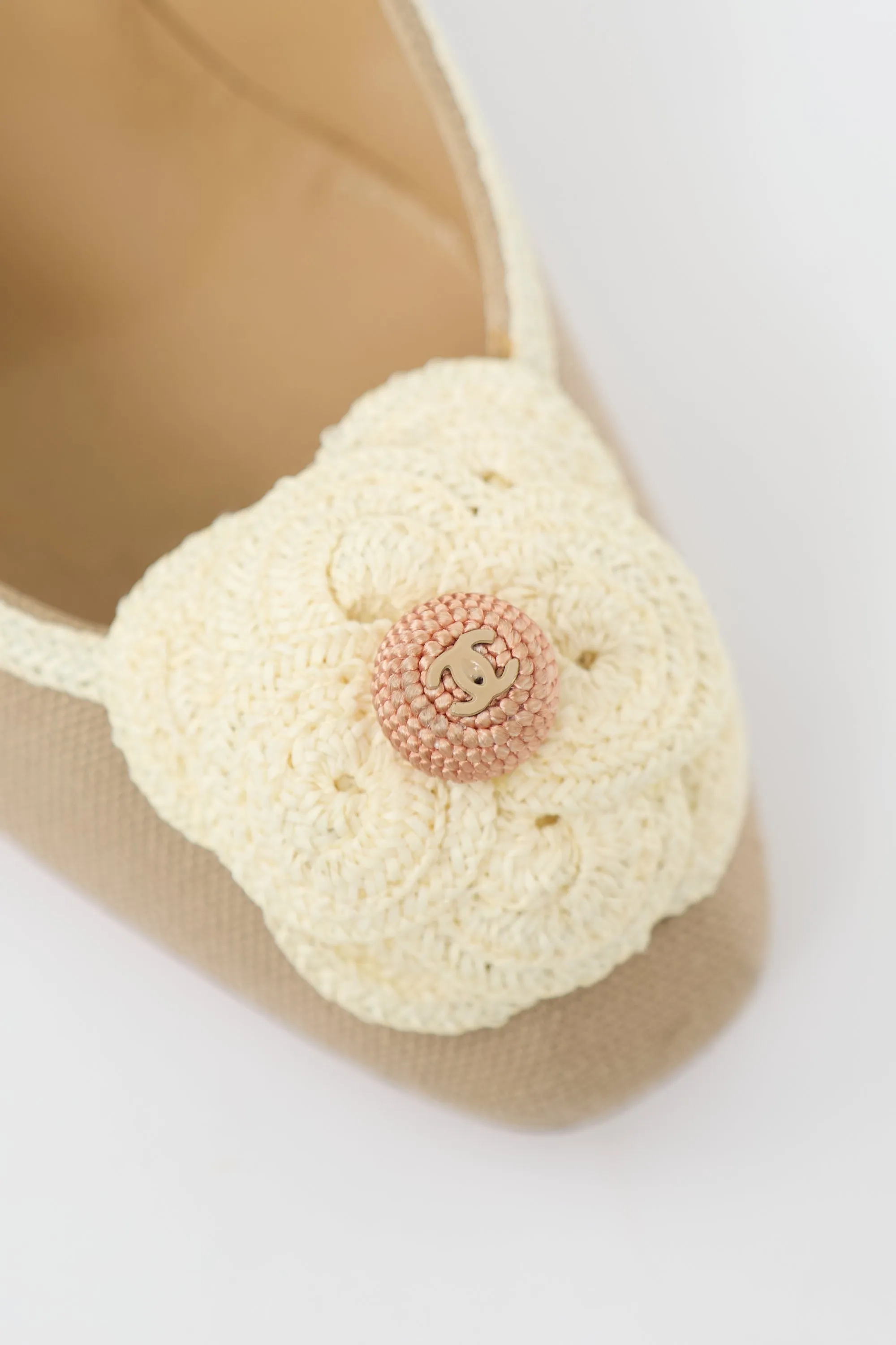 Vintage Camellia CC Pump sold by VSP Consignment product image thumbnail 2