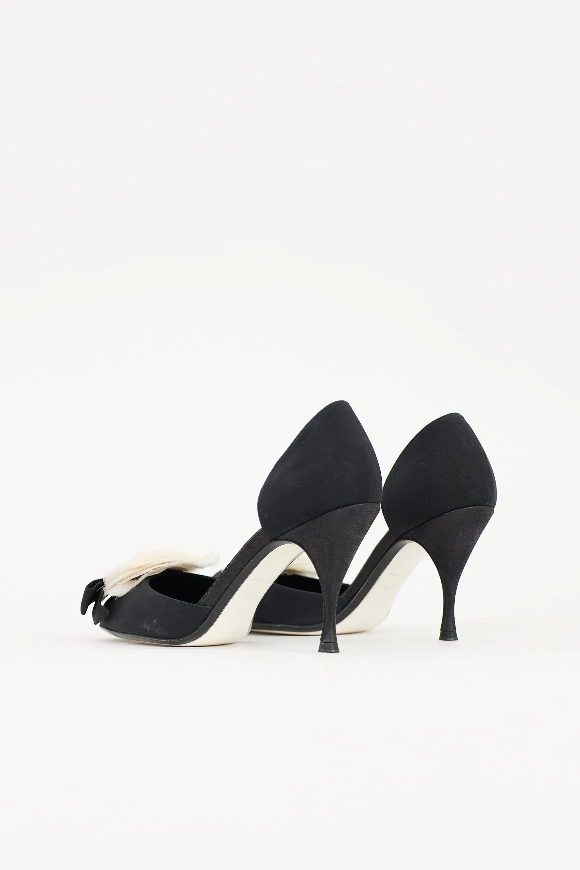 Camellia D'Orsay Heel sold by VSP Consignment product image thumbnail 5