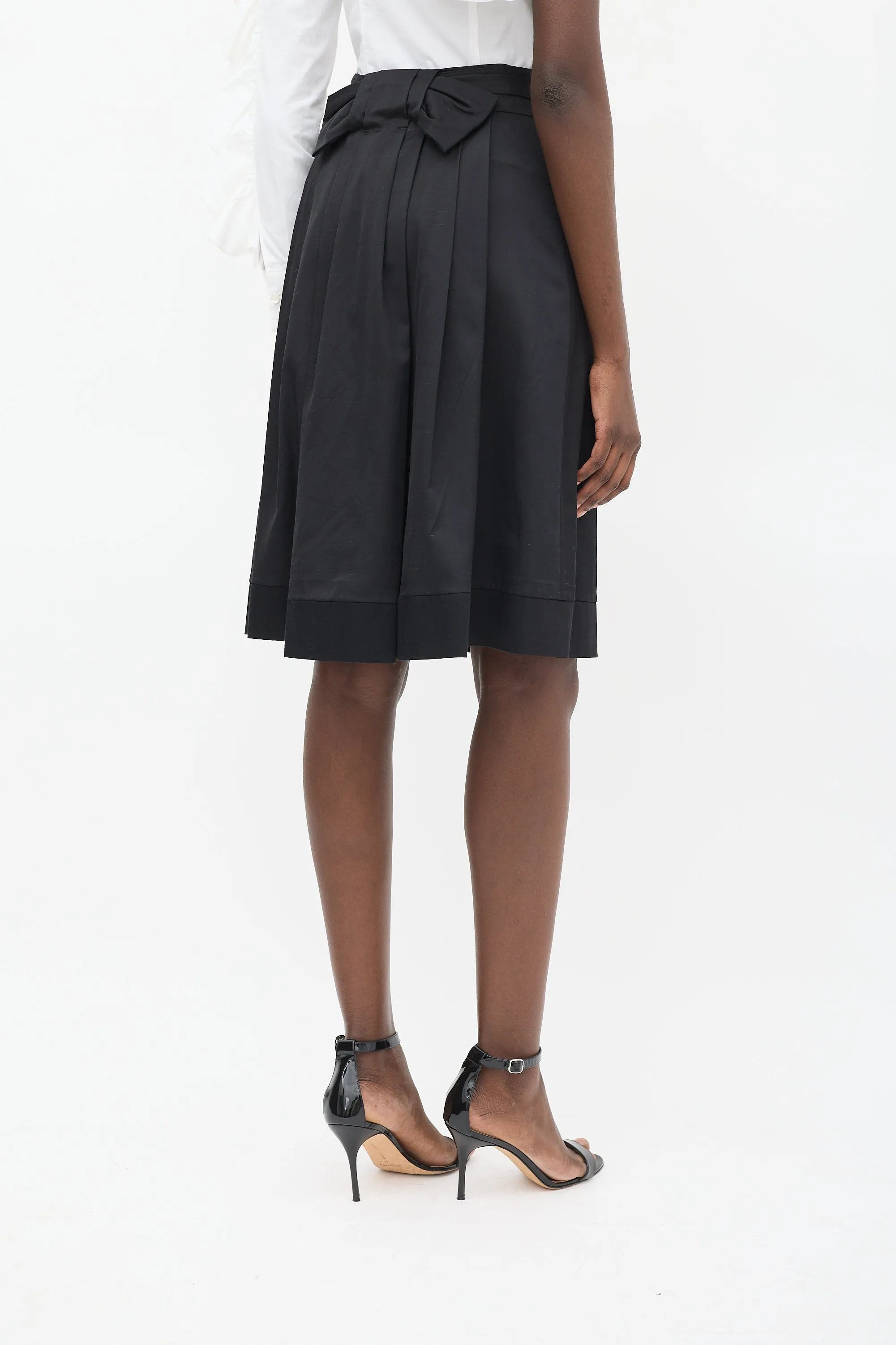 Pleated Bow Back Midi Skirt sold by VSP Consignment product image thumbnail 5