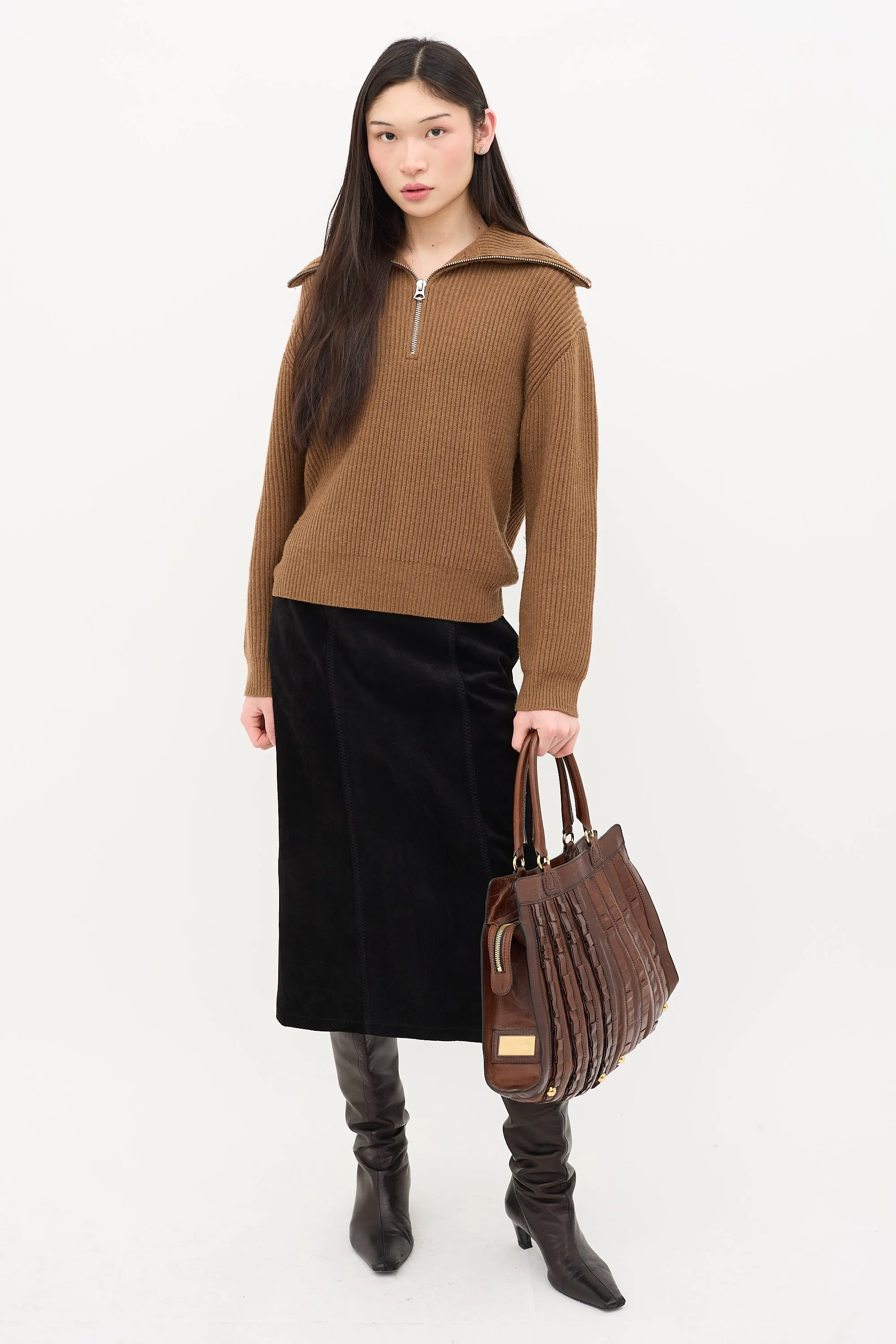 Leather Ruffle Tote Bag sold by VSP Consignment product image thumbnail 4
