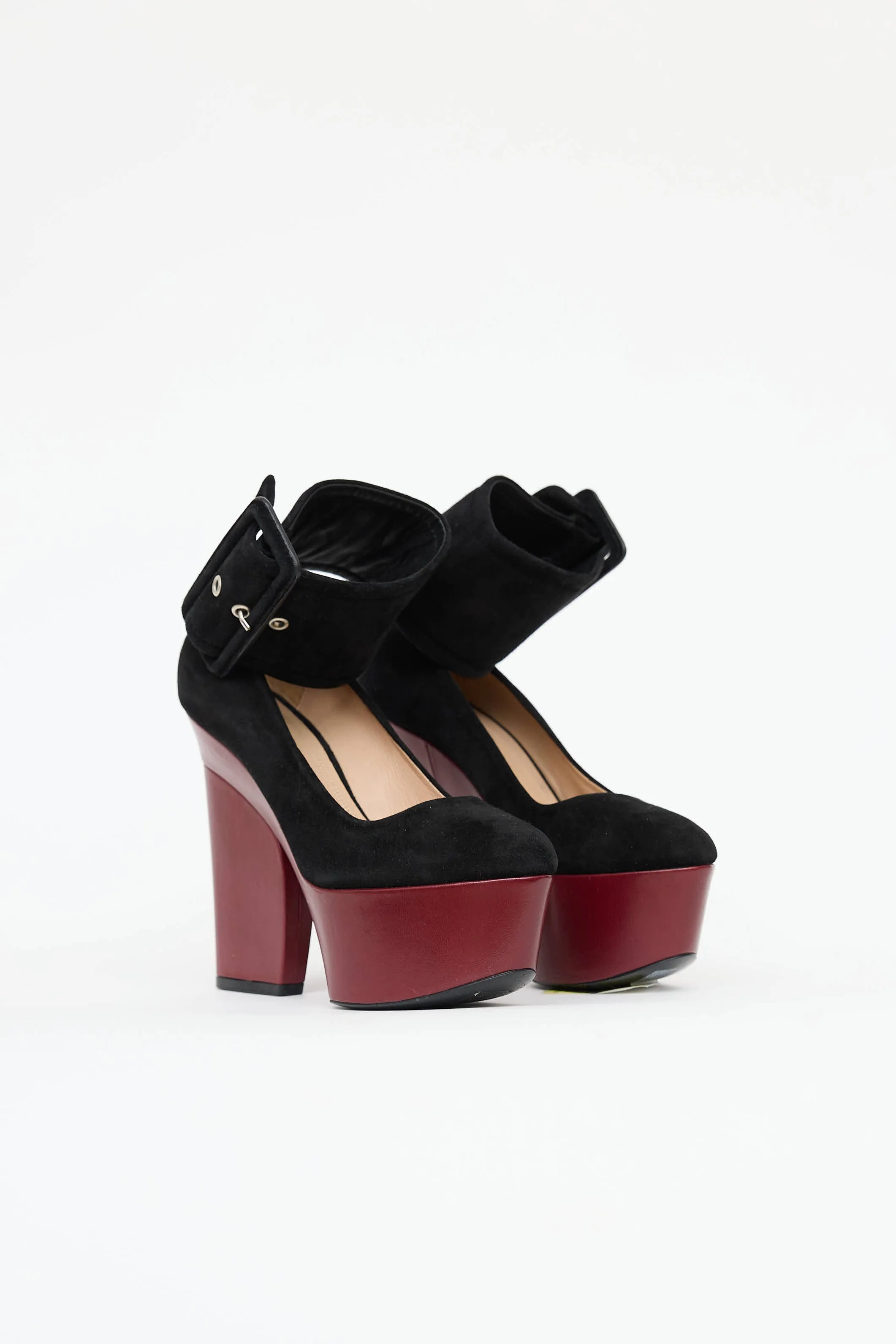 SS 2012 Suede Platform Pump sold by VSP Consignment product image thumbnail 2