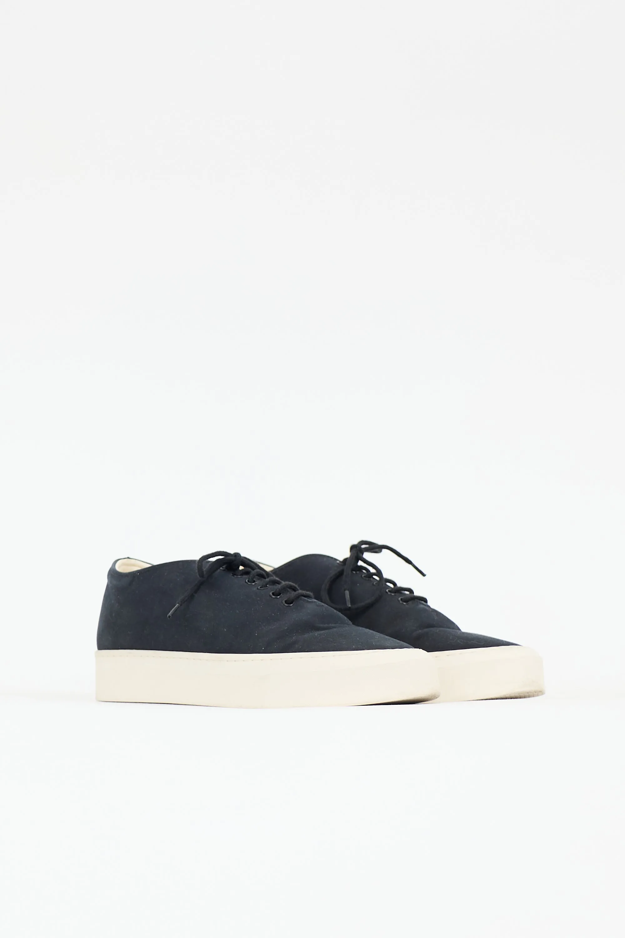 Canvas Marie H Sneaker sold by VSP Consignment product image thumbnail 3