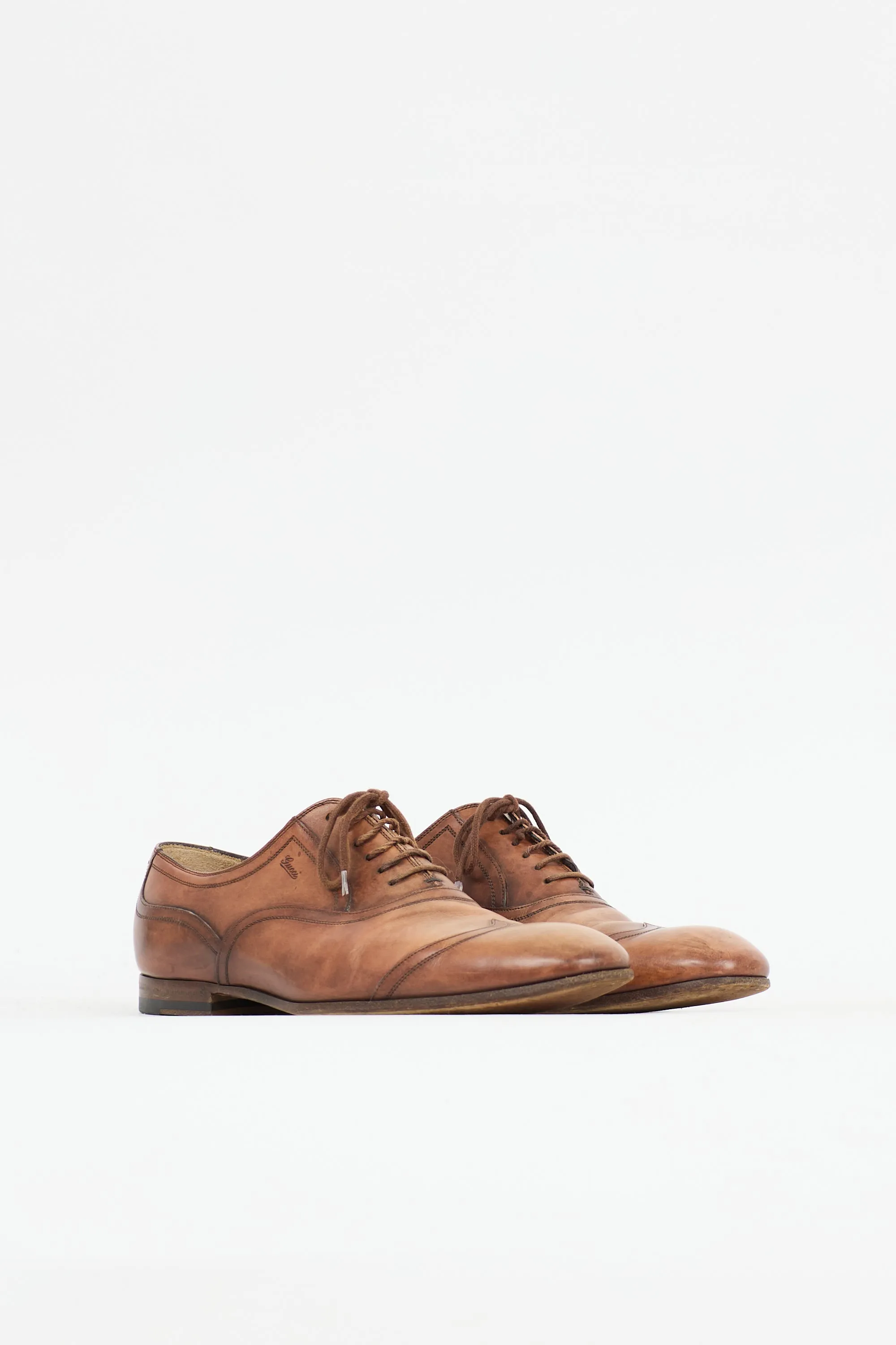 Leather Wingtip Oxford sold by VSP Consignment product image thumbnail 3